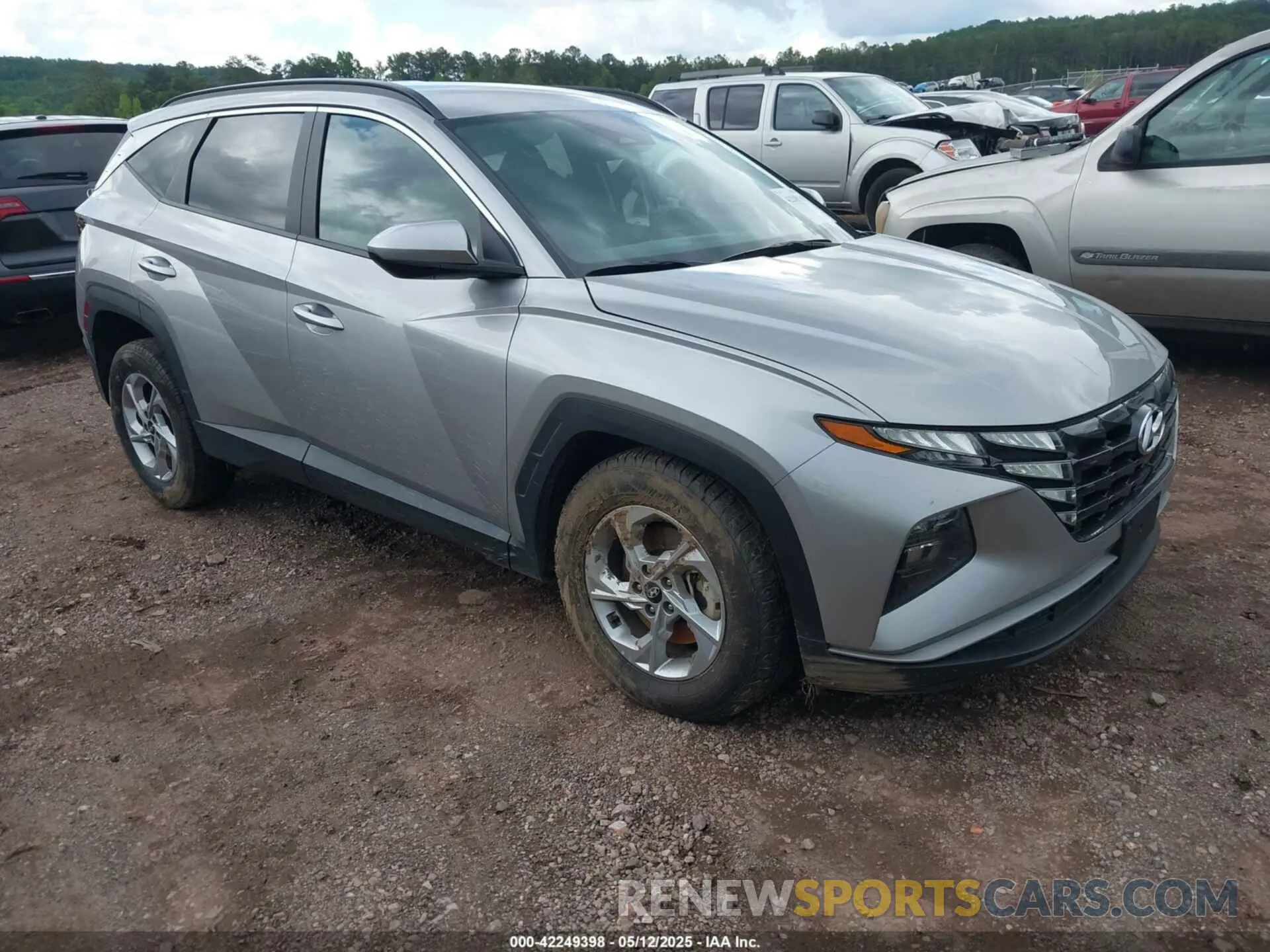 1 Photograph of a damaged car 5NMJB3DE0RH327145 HYUNDAI TUCSON 2024