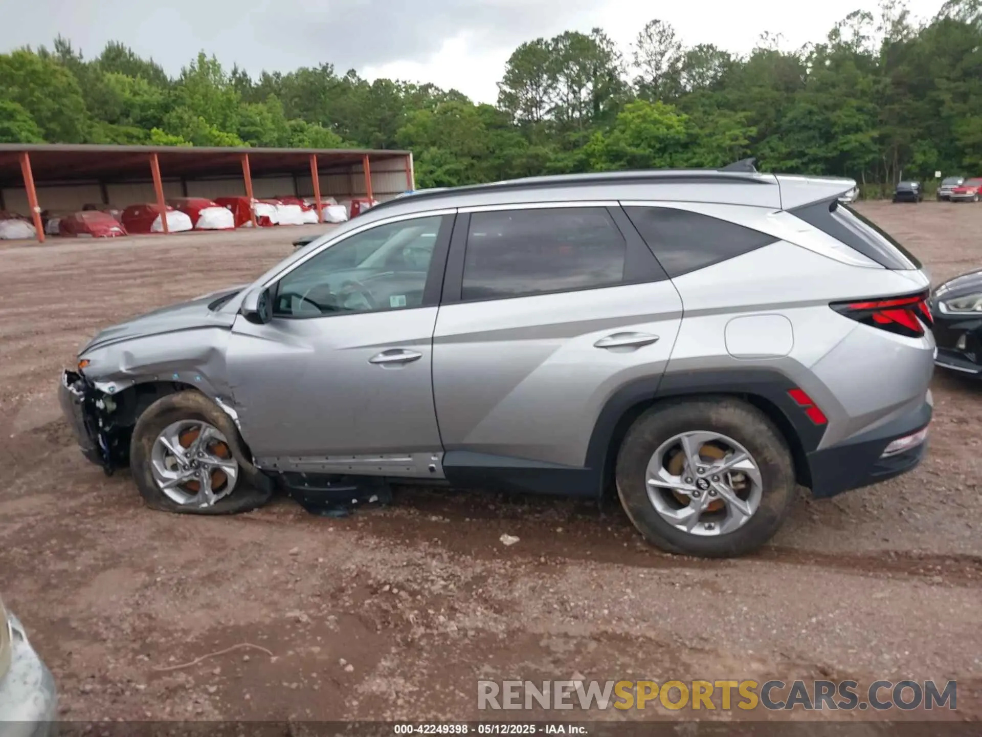 14 Photograph of a damaged car 5NMJB3DE0RH327145 HYUNDAI TUCSON 2024