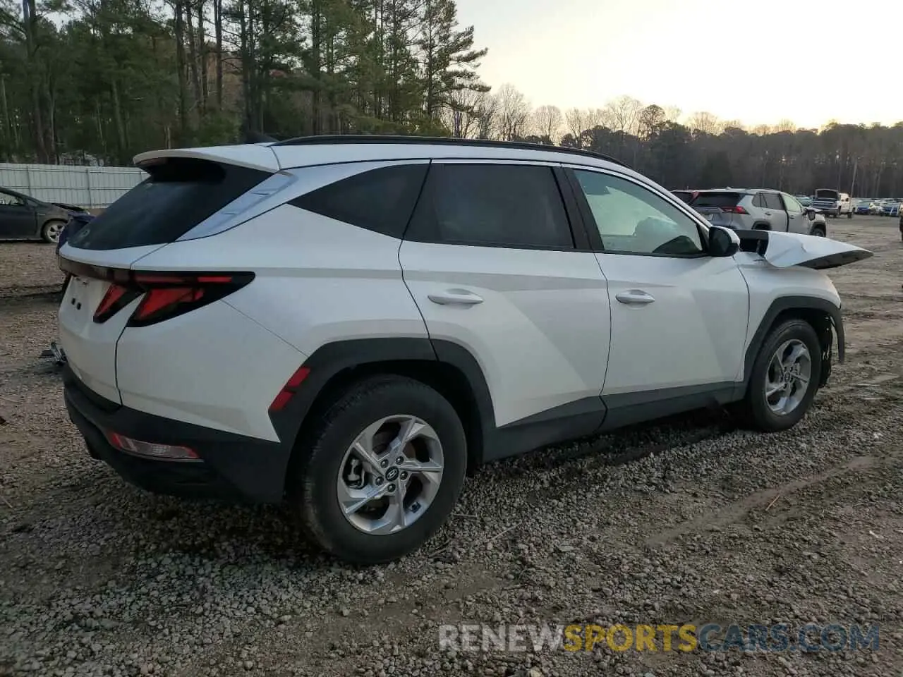 3 Photograph of a damaged car 5NMJB3DE0RH366009 HYUNDAI TUCSON 2024