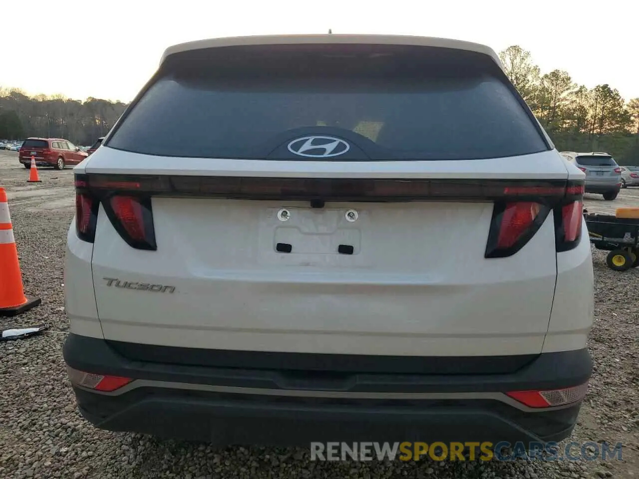 6 Photograph of a damaged car 5NMJB3DE0RH366009 HYUNDAI TUCSON 2024