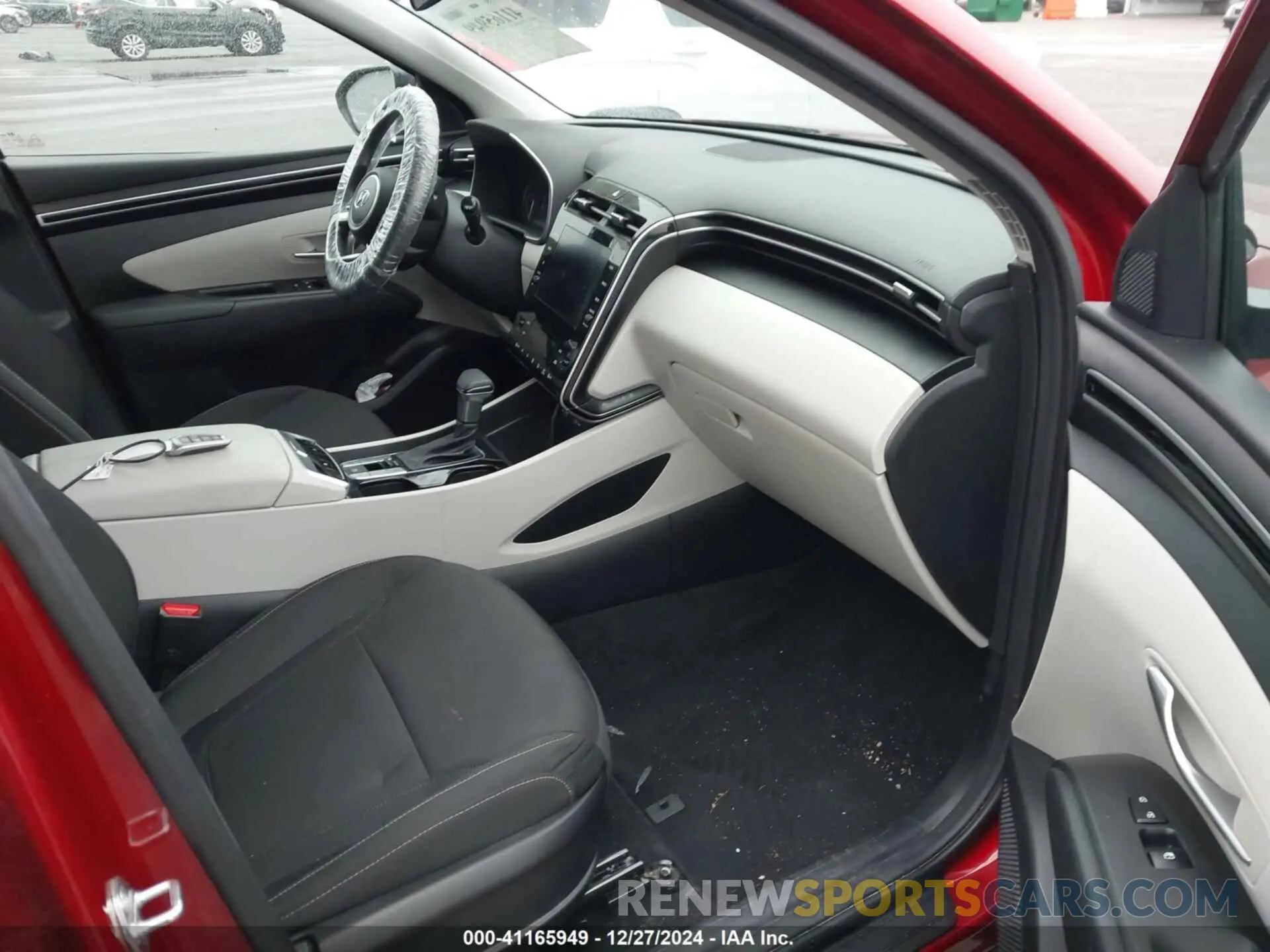 5 Photograph of a damaged car 5NMJB3DE0RH414933 HYUNDAI TUCSON 2024