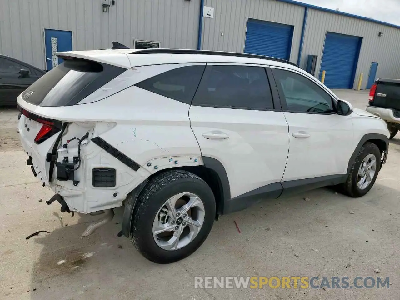 3 Photograph of a damaged car 5NMJB3DE1RH320219 HYUNDAI TUCSON 2024