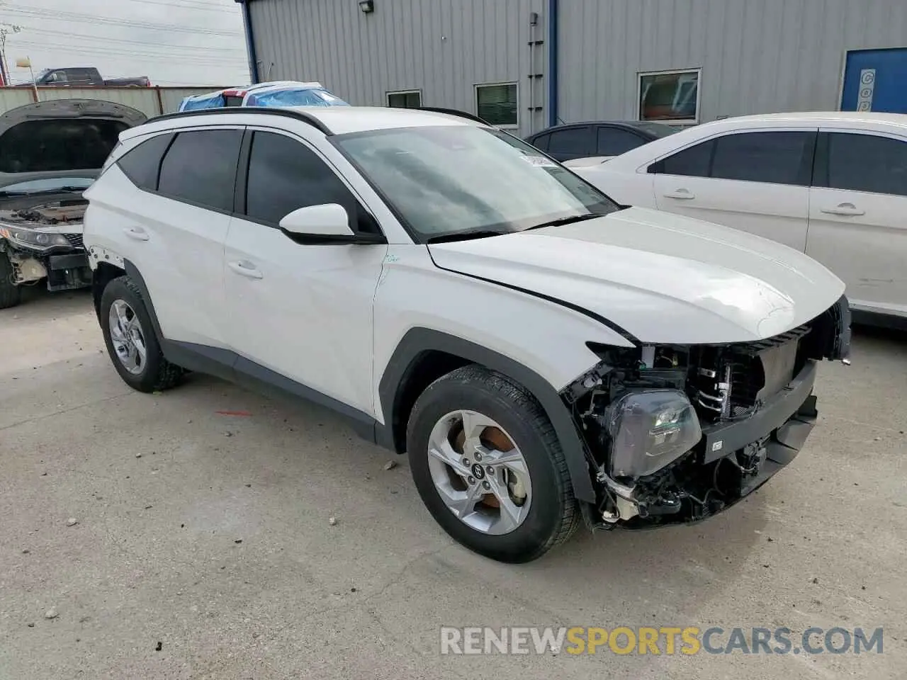 4 Photograph of a damaged car 5NMJB3DE1RH320219 HYUNDAI TUCSON 2024