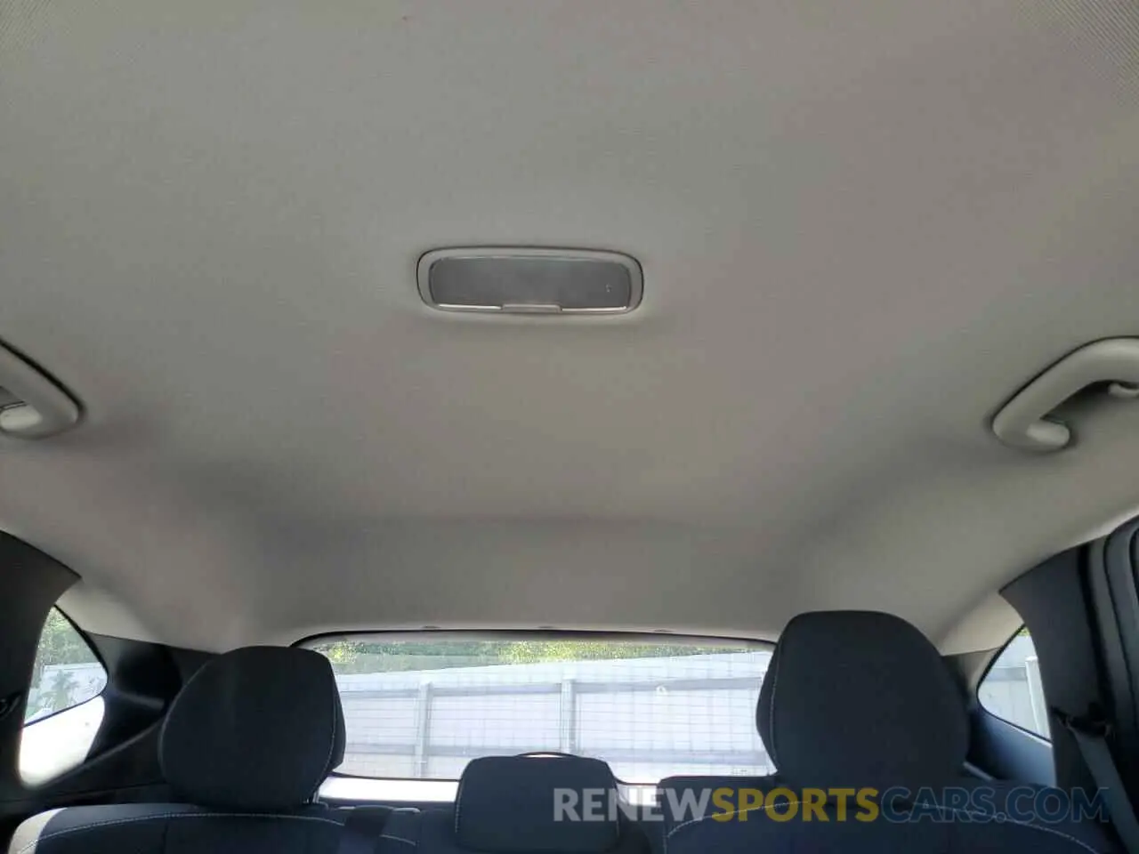 10 Photograph of a damaged car 5NMJB3DE1RH358937 HYUNDAI TUCSON 2024