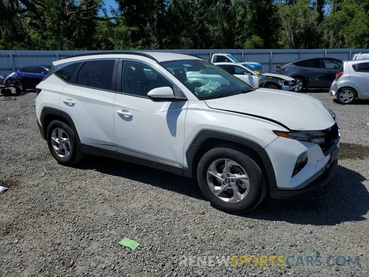4 Photograph of a damaged car 5NMJB3DE1RH358937 HYUNDAI TUCSON 2024