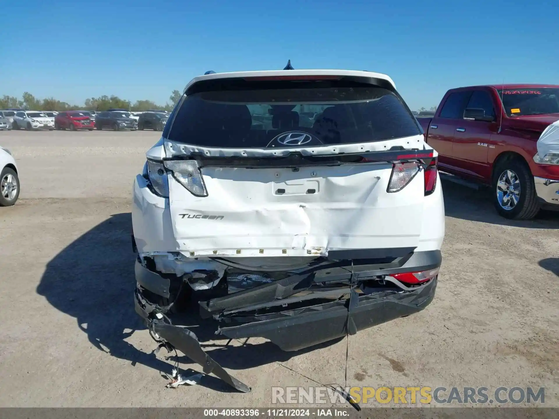 16 Photograph of a damaged car 5NMJB3DE1RH378685 HYUNDAI TUCSON 2024