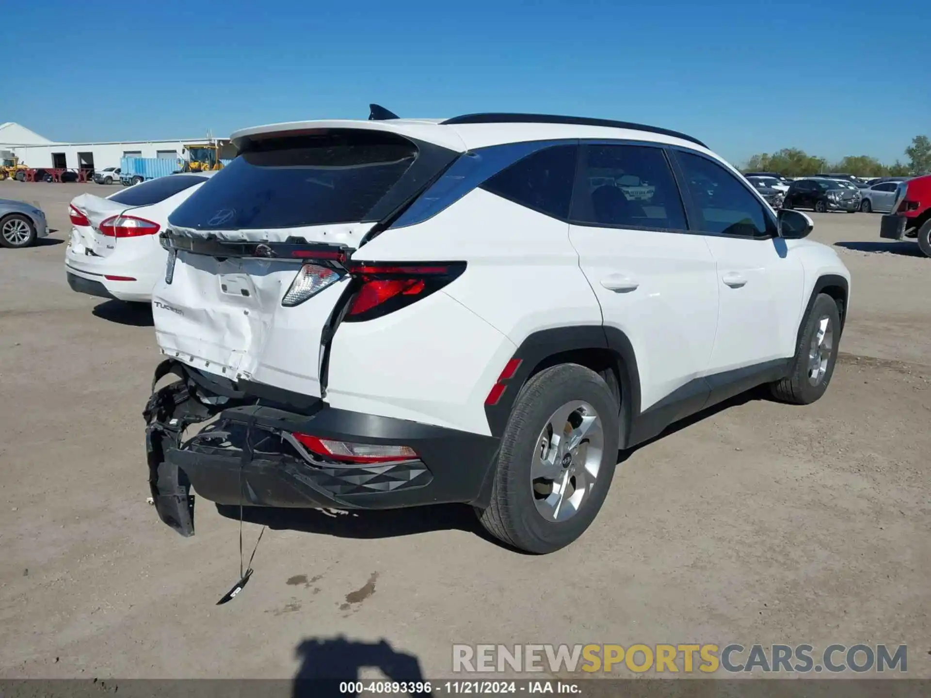 4 Photograph of a damaged car 5NMJB3DE1RH378685 HYUNDAI TUCSON 2024