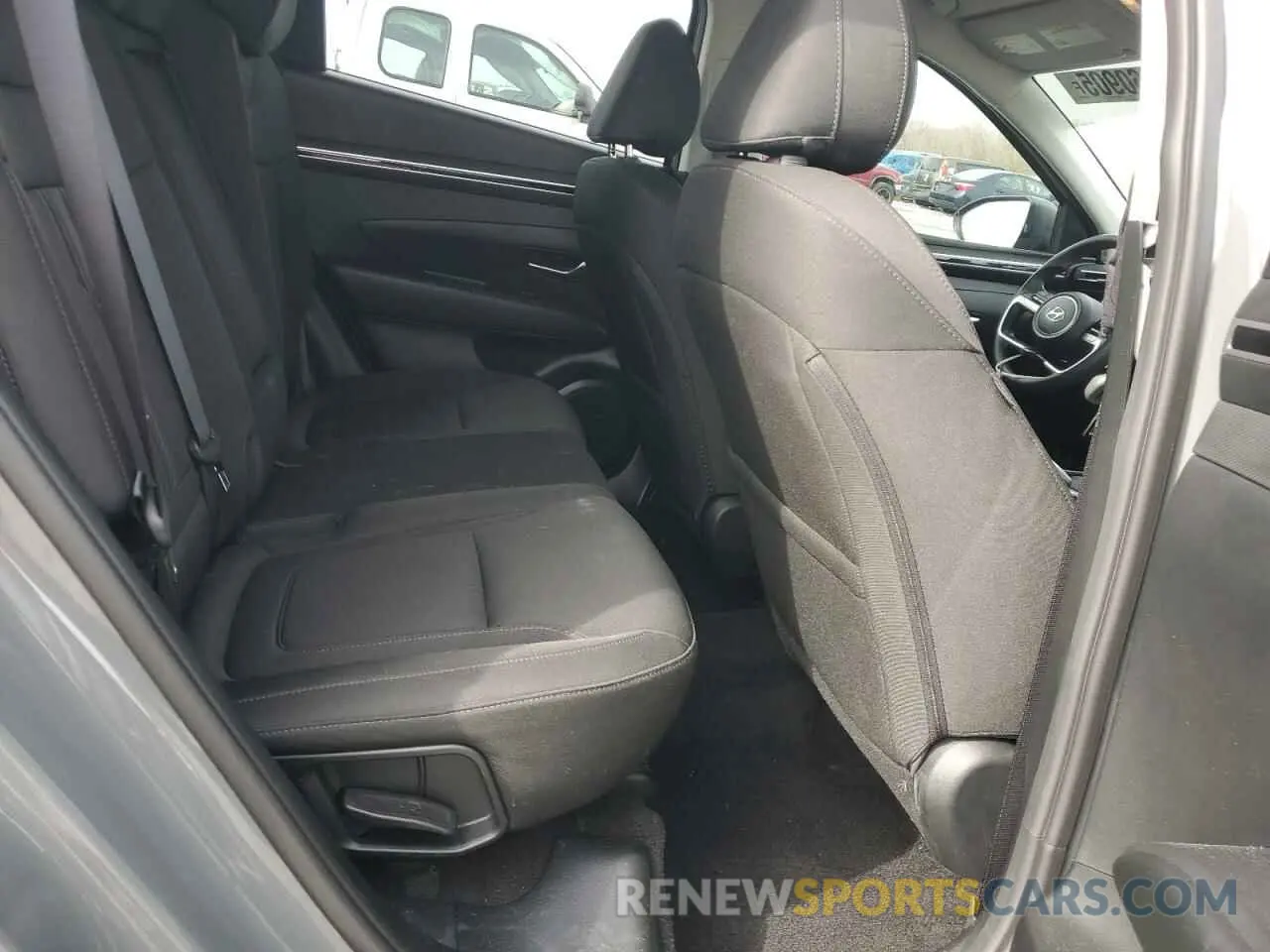 11 Photograph of a damaged car 5NMJB3DE1RH383482 HYUNDAI TUCSON 2024