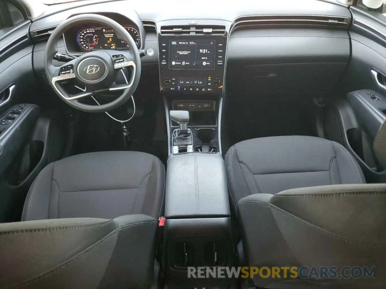 8 Photograph of a damaged car 5NMJB3DE2RH395253 HYUNDAI TUCSON 2024