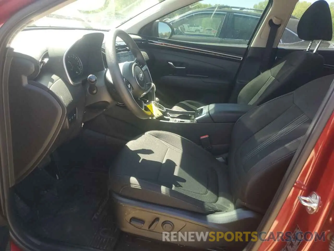7 Photograph of a damaged car 5NMJB3DE2RH416151 HYUNDAI TUCSON 2024