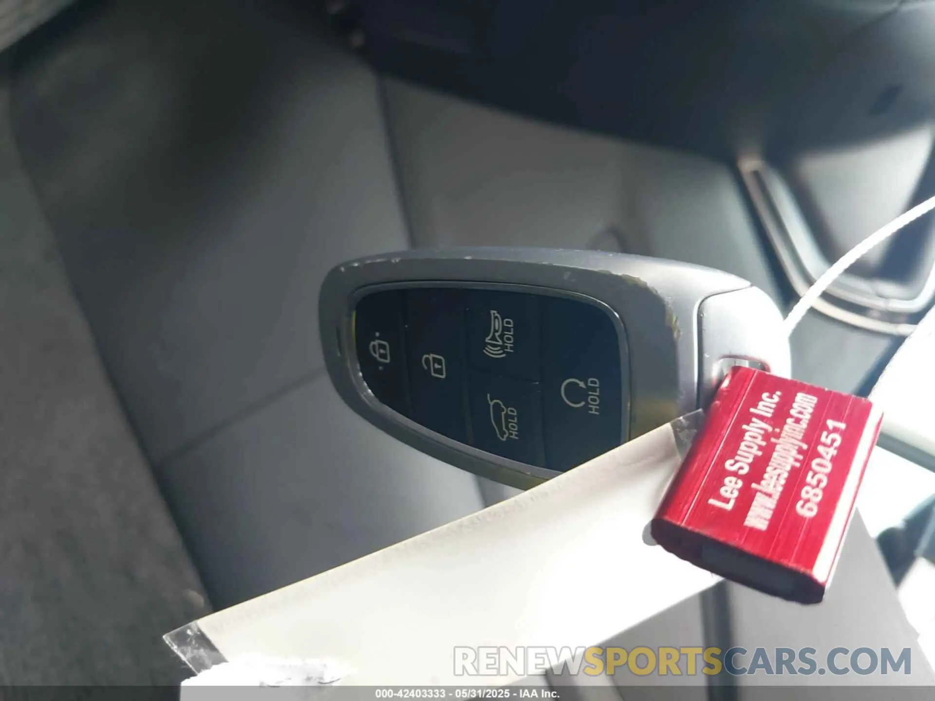 11 Photograph of a damaged car 5NMJB3DE2RH420443 HYUNDAI TUCSON 2024