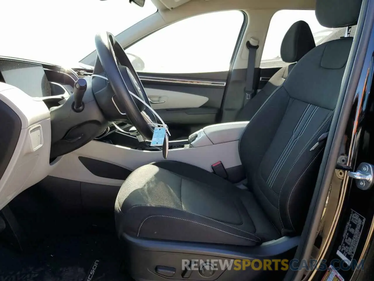 7 Photograph of a damaged car 5NMJB3DE2RH424217 HYUNDAI TUCSON 2024