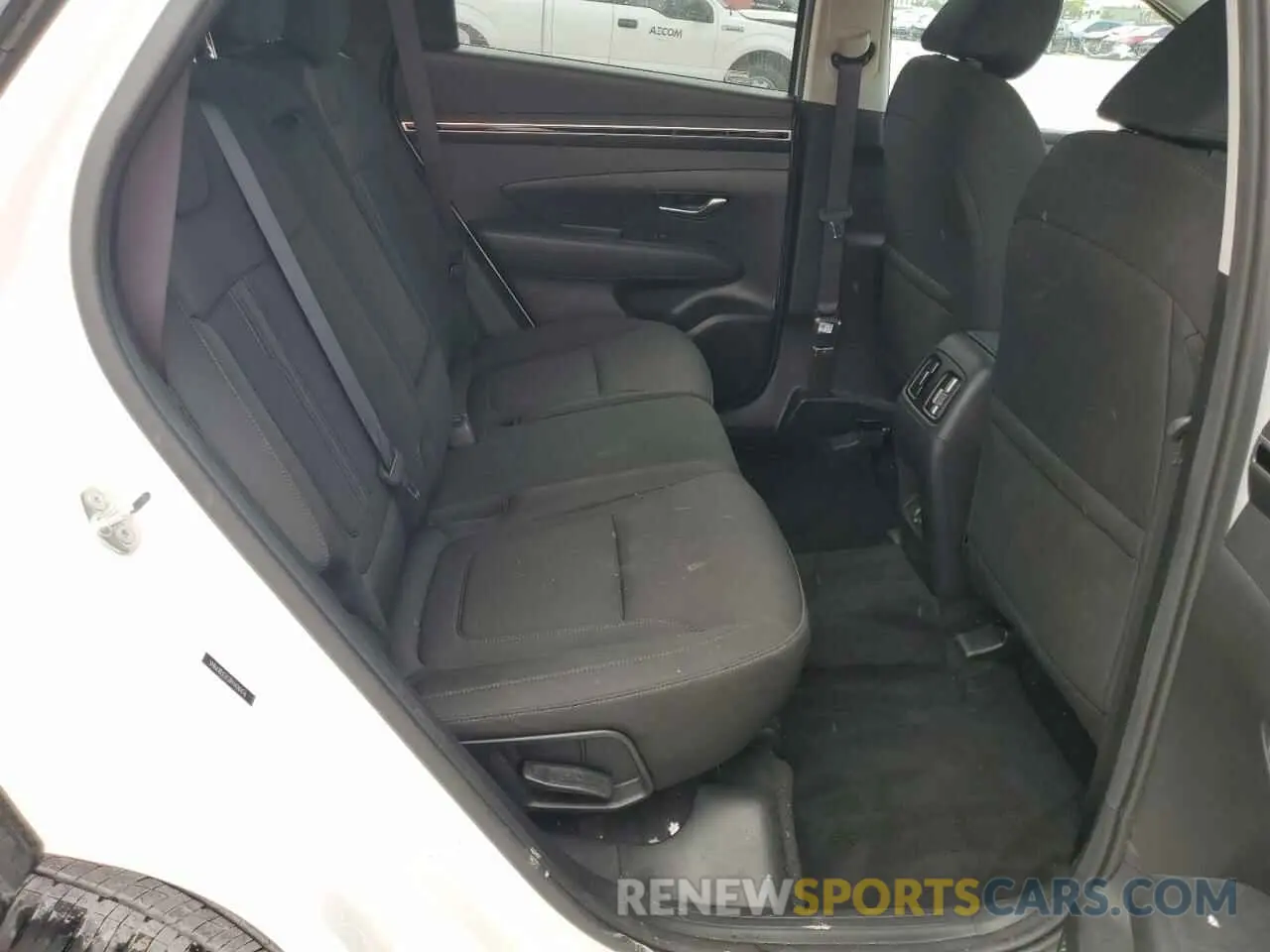 10 Photograph of a damaged car 5NMJB3DE2RH428476 HYUNDAI TUCSON 2024