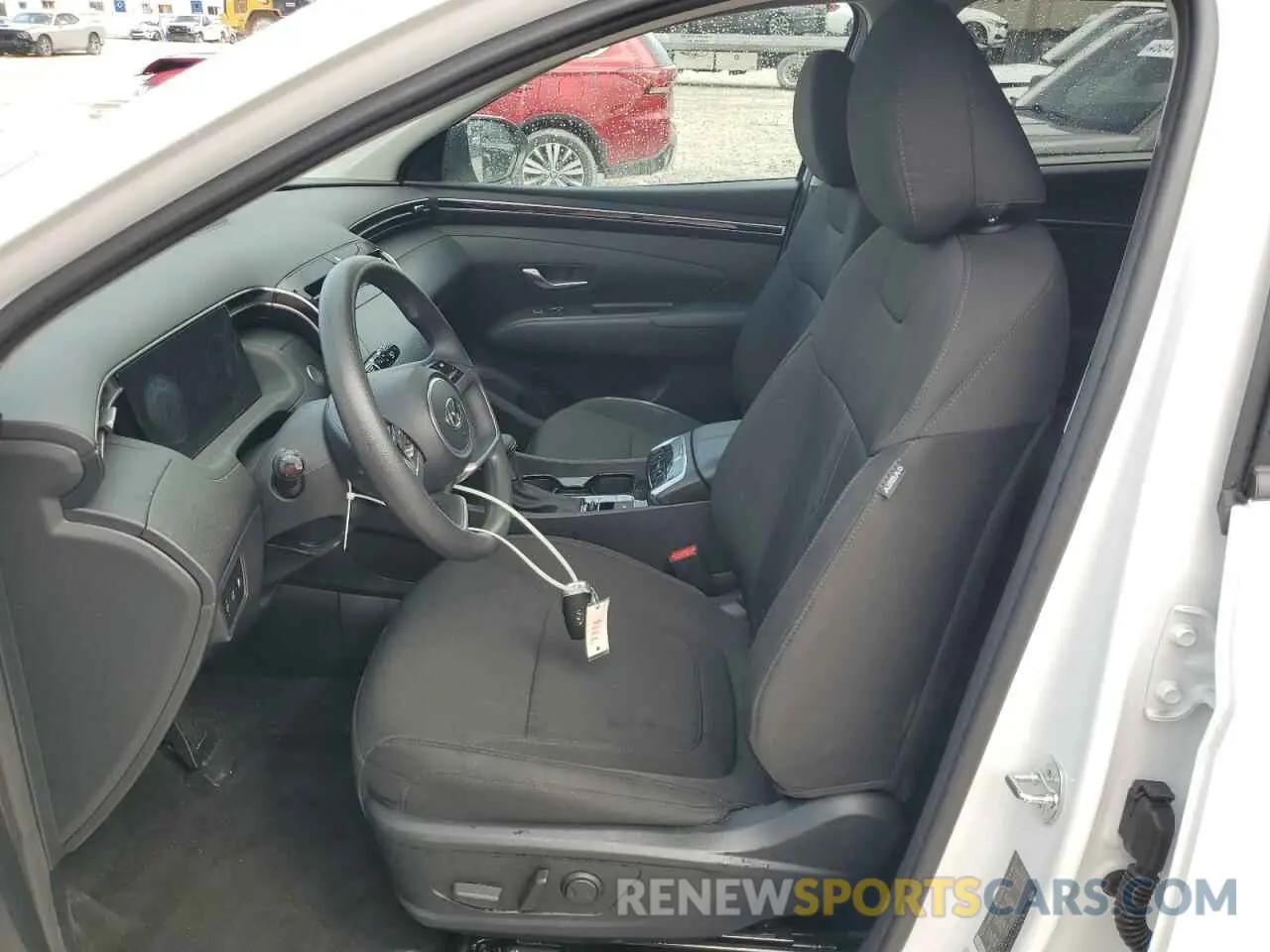 7 Photograph of a damaged car 5NMJB3DE2RH428476 HYUNDAI TUCSON 2024
