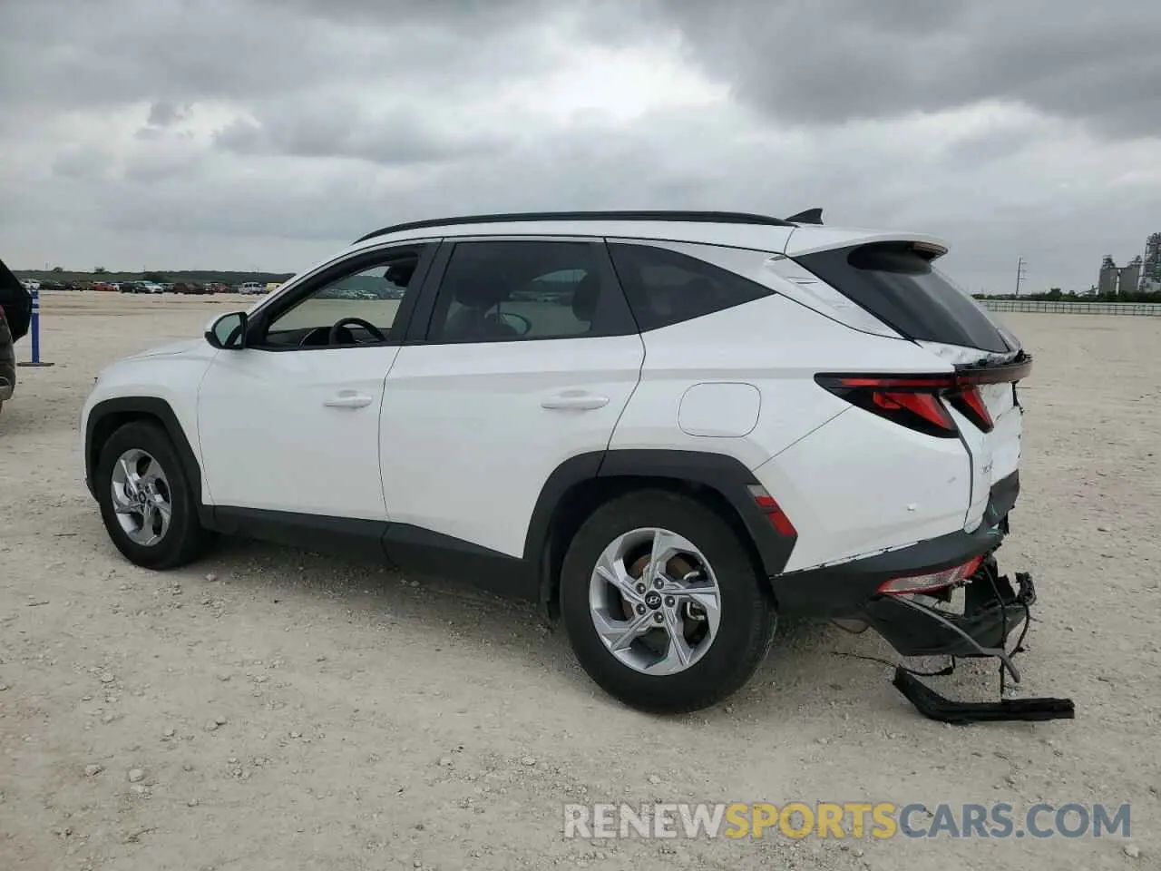 2 Photograph of a damaged car 5NMJB3DE3RH395780 HYUNDAI TUCSON 2024