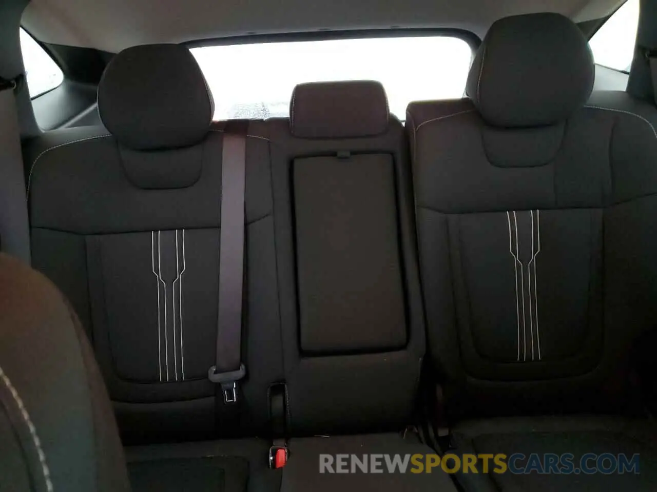 10 Photograph of a damaged car 5NMJB3DE3RH406325 HYUNDAI TUCSON 2024