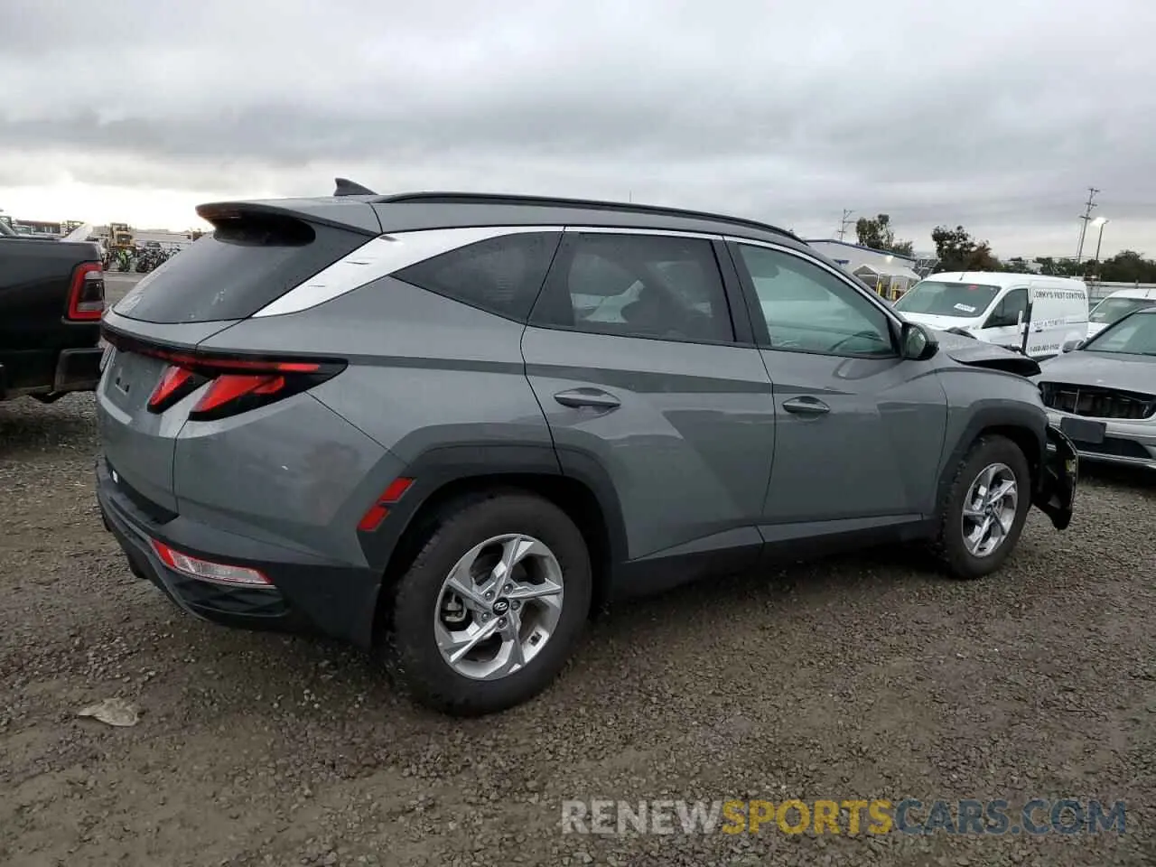 3 Photograph of a damaged car 5NMJB3DE3RH406325 HYUNDAI TUCSON 2024