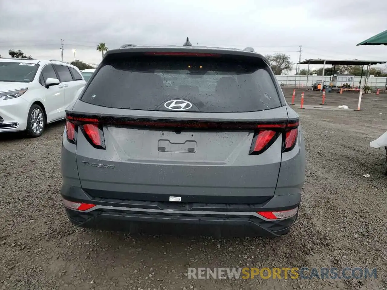 6 Photograph of a damaged car 5NMJB3DE3RH406325 HYUNDAI TUCSON 2024
