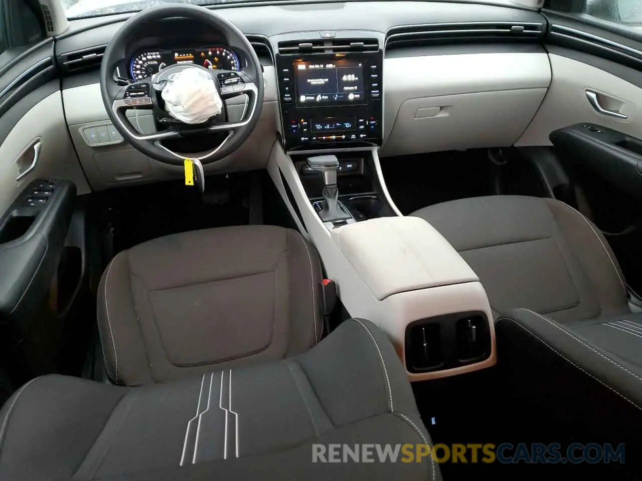 8 Photograph of a damaged car 5NMJB3DE3RH406325 HYUNDAI TUCSON 2024