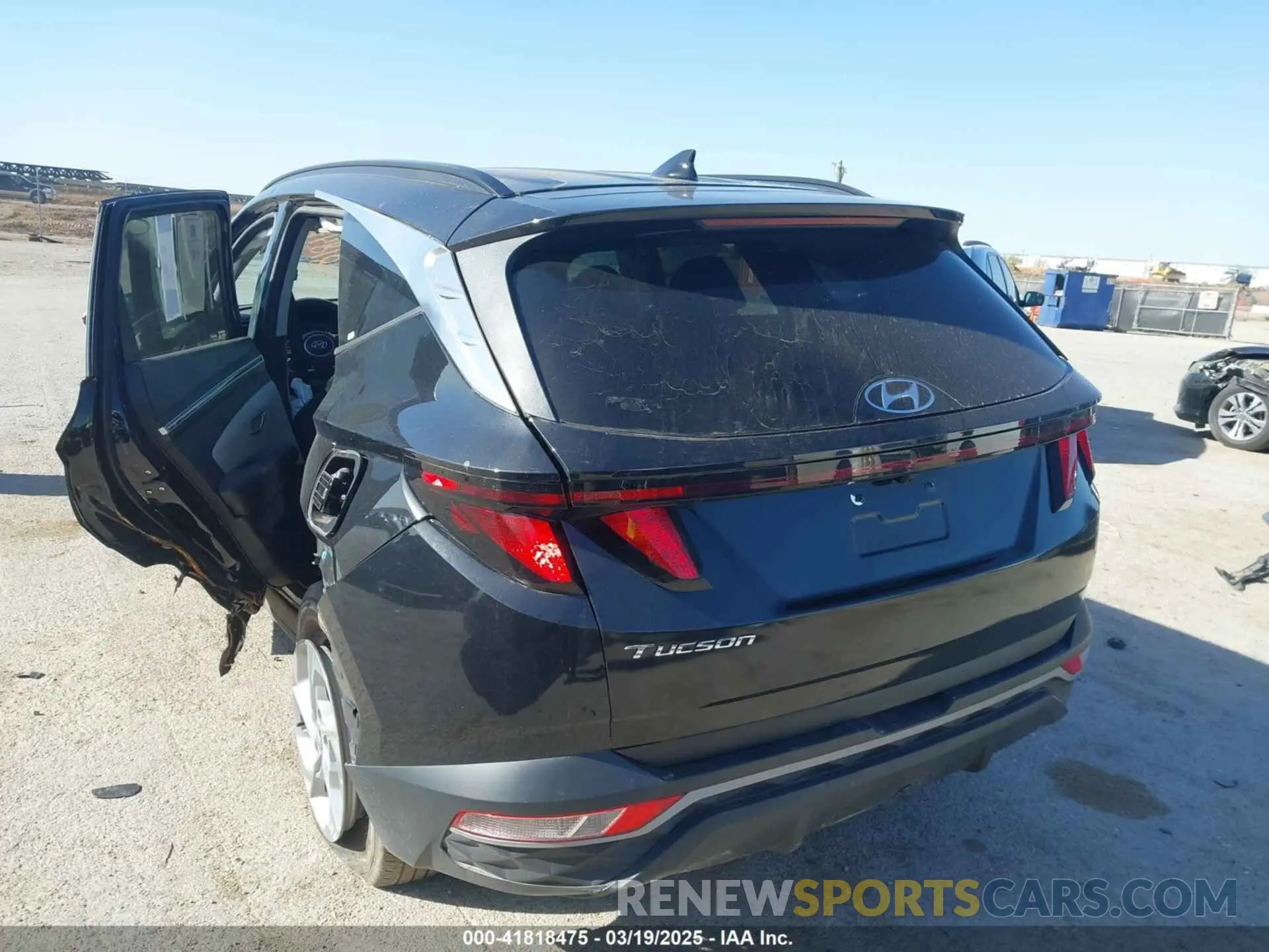 3 Photograph of a damaged car 5NMJB3DE4RH299544 HYUNDAI TUCSON 2024