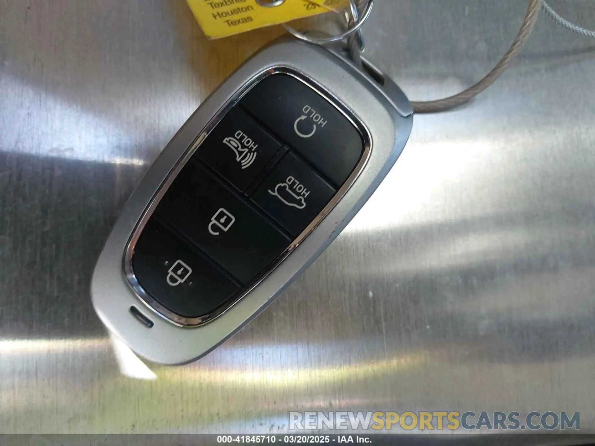 11 Photograph of a damaged car 5NMJB3DE4RH339654 HYUNDAI TUCSON 2024