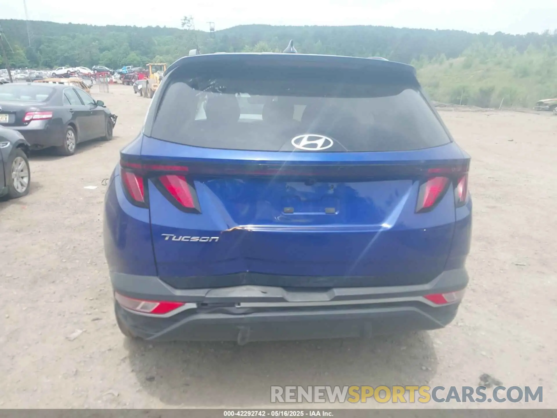 6 Photograph of a damaged car 5NMJB3DE4RH354378 HYUNDAI TUCSON 2024