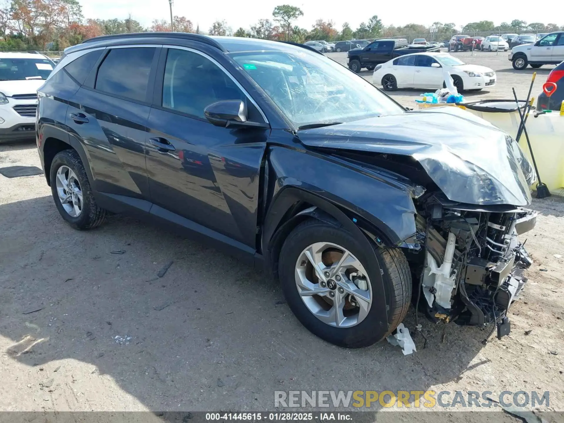 1 Photograph of a damaged car 5NMJB3DE4RH364697 HYUNDAI TUCSON 2024