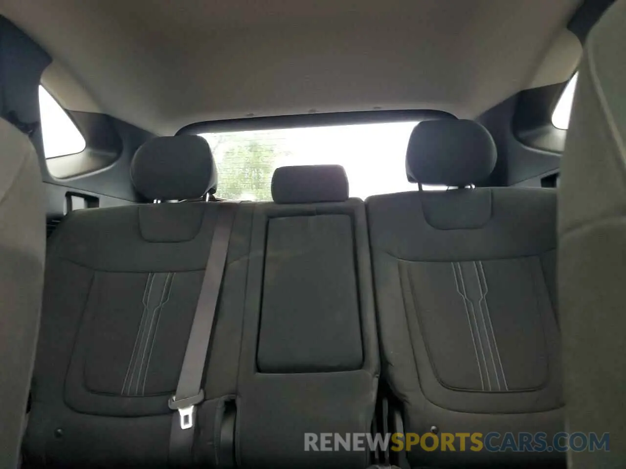 10 Photograph of a damaged car 5NMJB3DE5RH298127 HYUNDAI TUCSON 2024