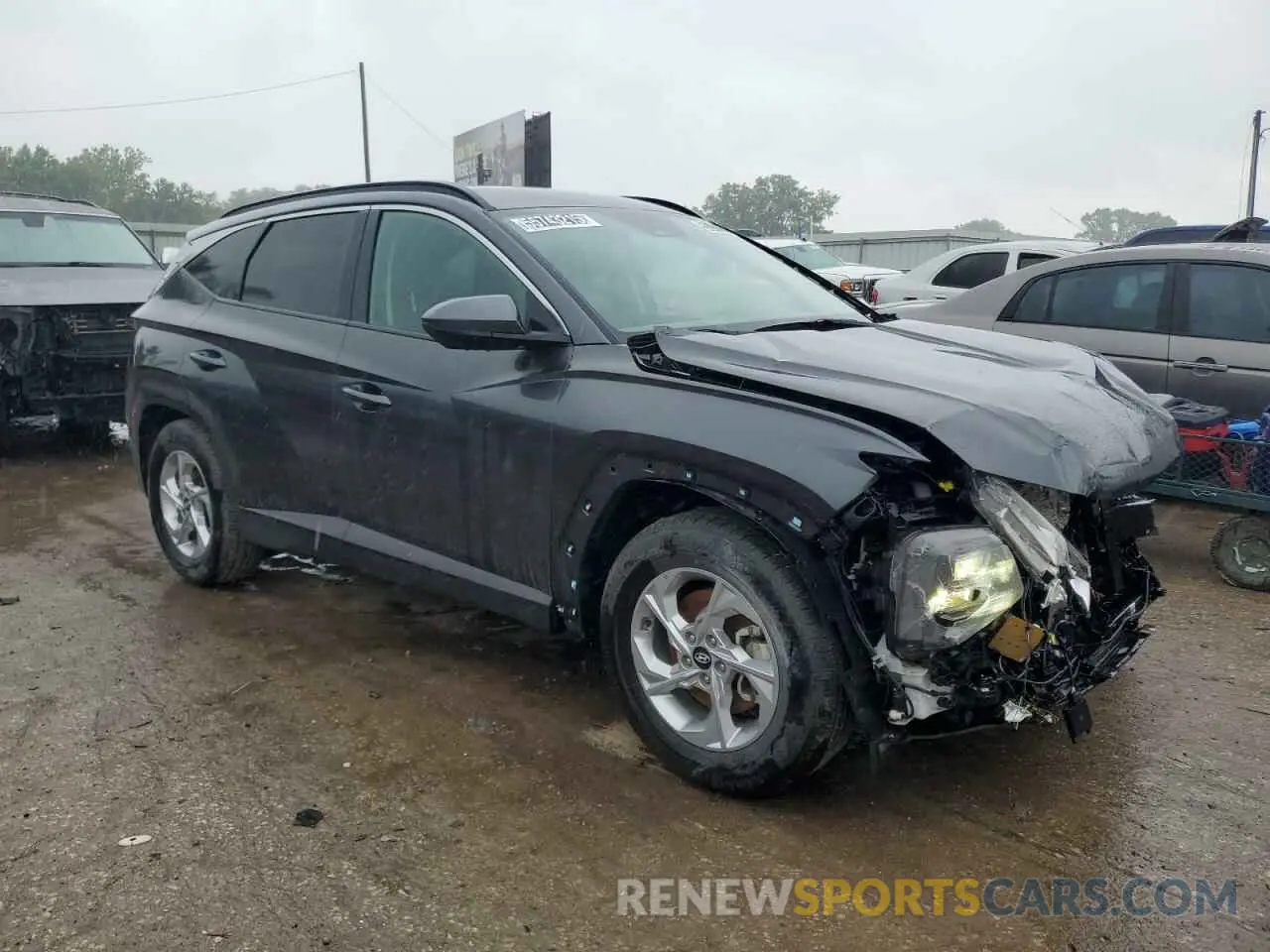 4 Photograph of a damaged car 5NMJB3DE5RH298127 HYUNDAI TUCSON 2024
