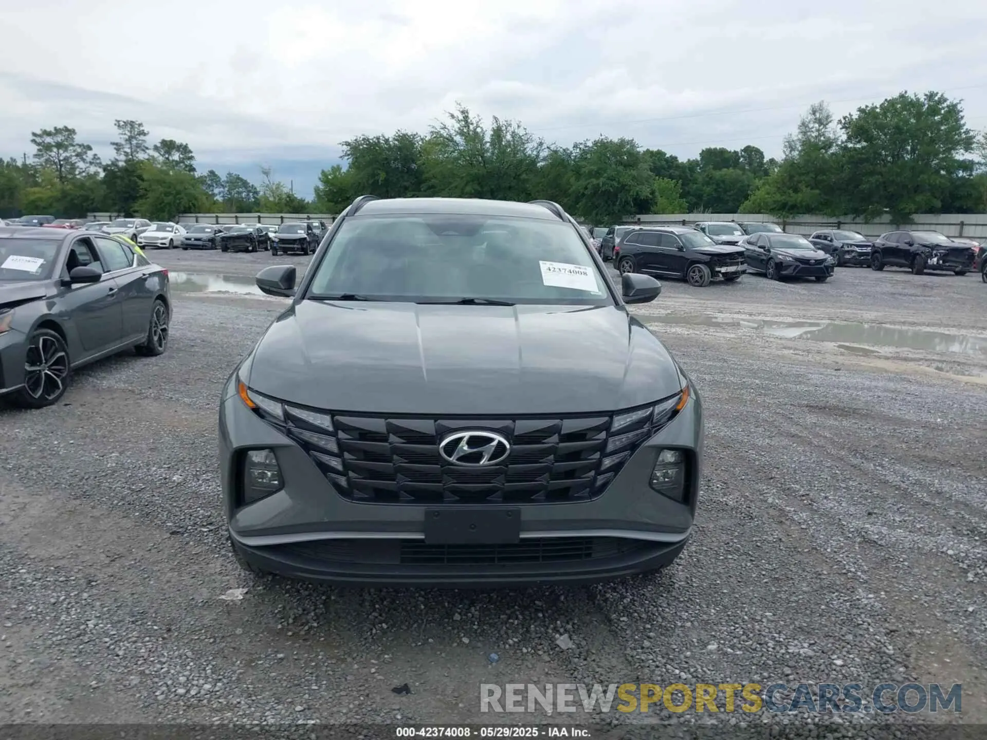 12 Photograph of a damaged car 5NMJB3DE5RH329392 HYUNDAI TUCSON 2024