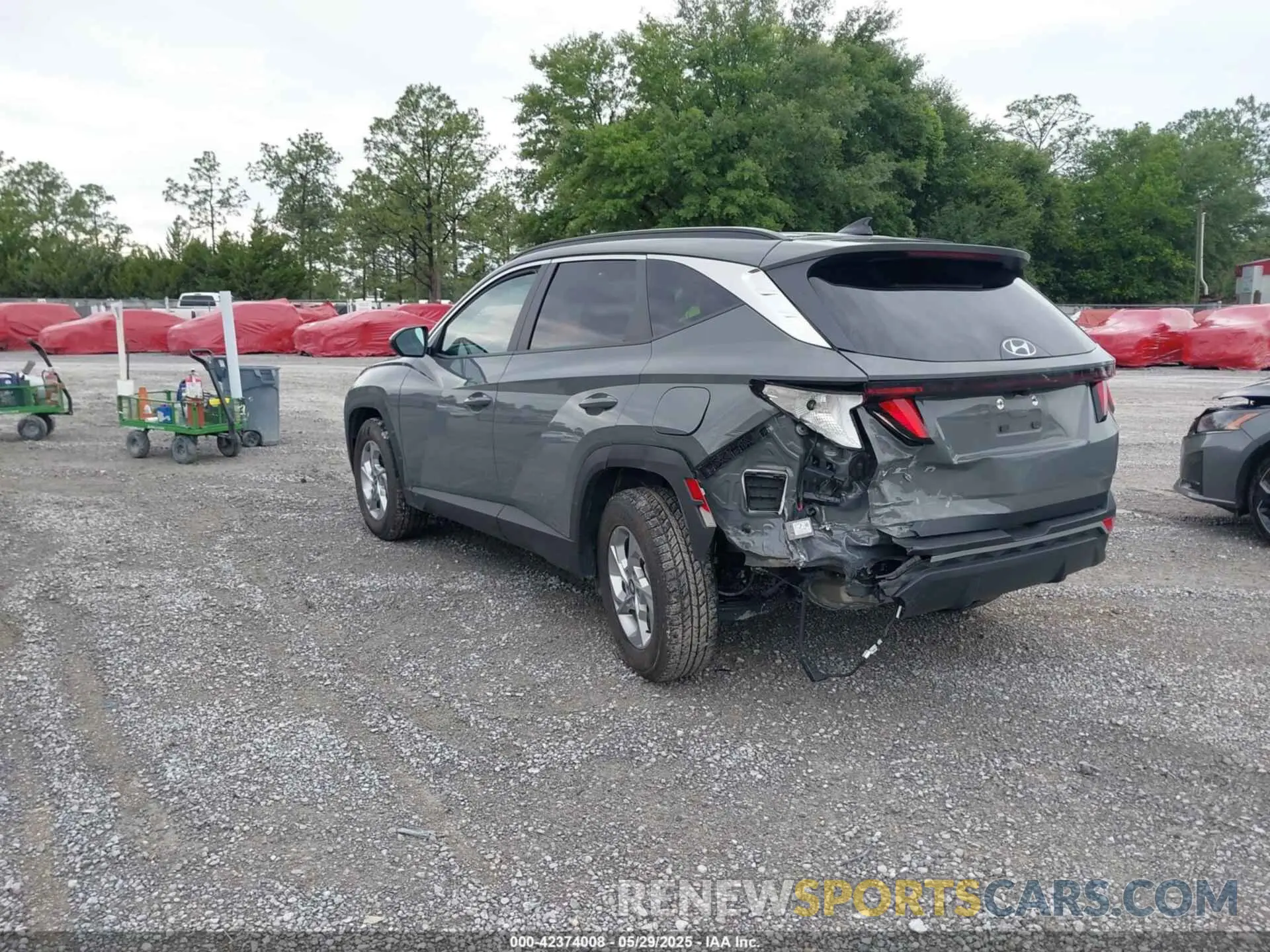 3 Photograph of a damaged car 5NMJB3DE5RH329392 HYUNDAI TUCSON 2024