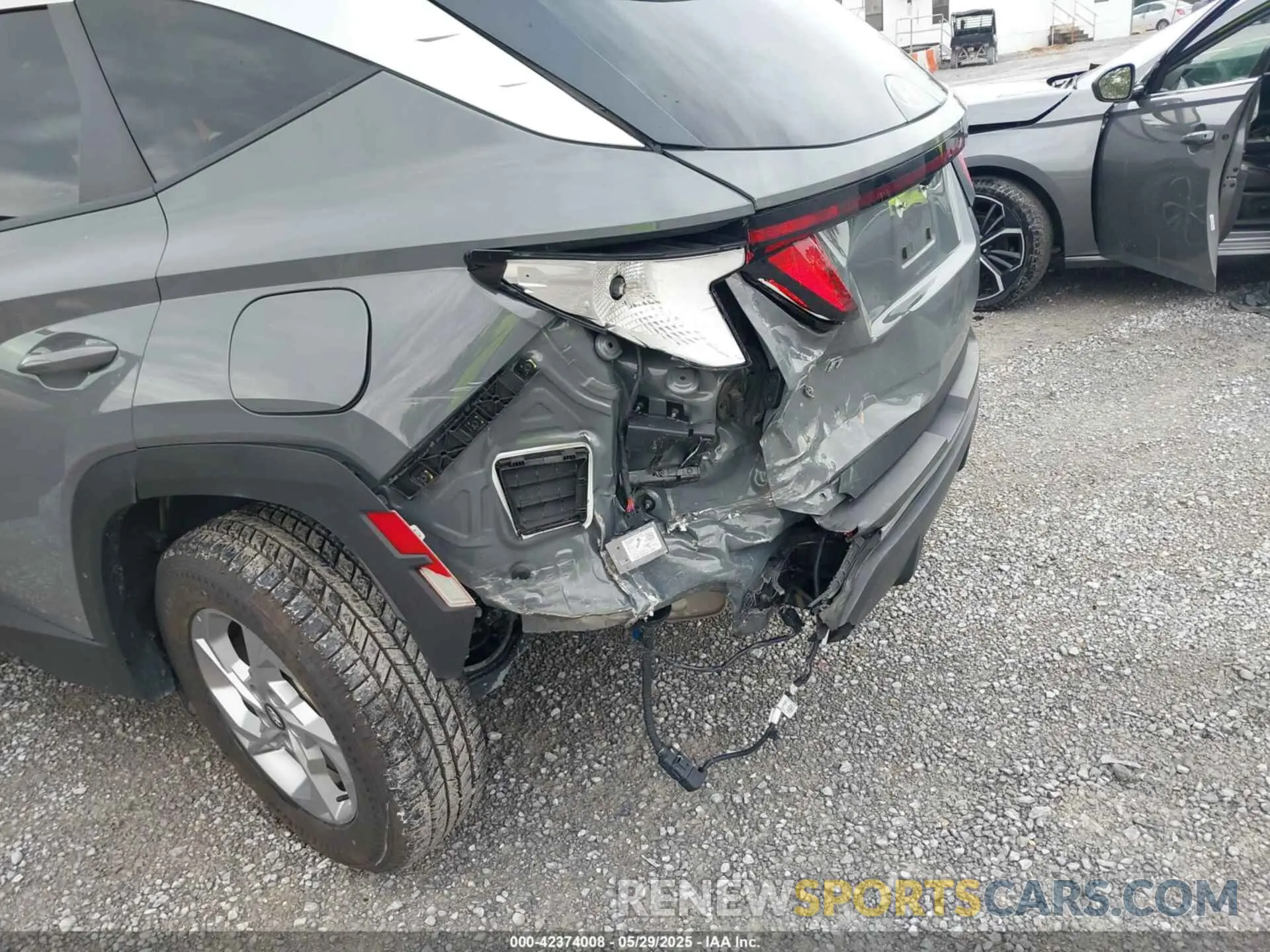 6 Photograph of a damaged car 5NMJB3DE5RH329392 HYUNDAI TUCSON 2024