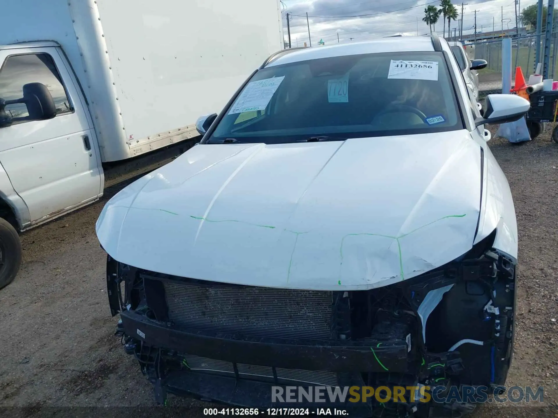13 Photograph of a damaged car 5NMJB3DE5RH371478 HYUNDAI TUCSON 2024