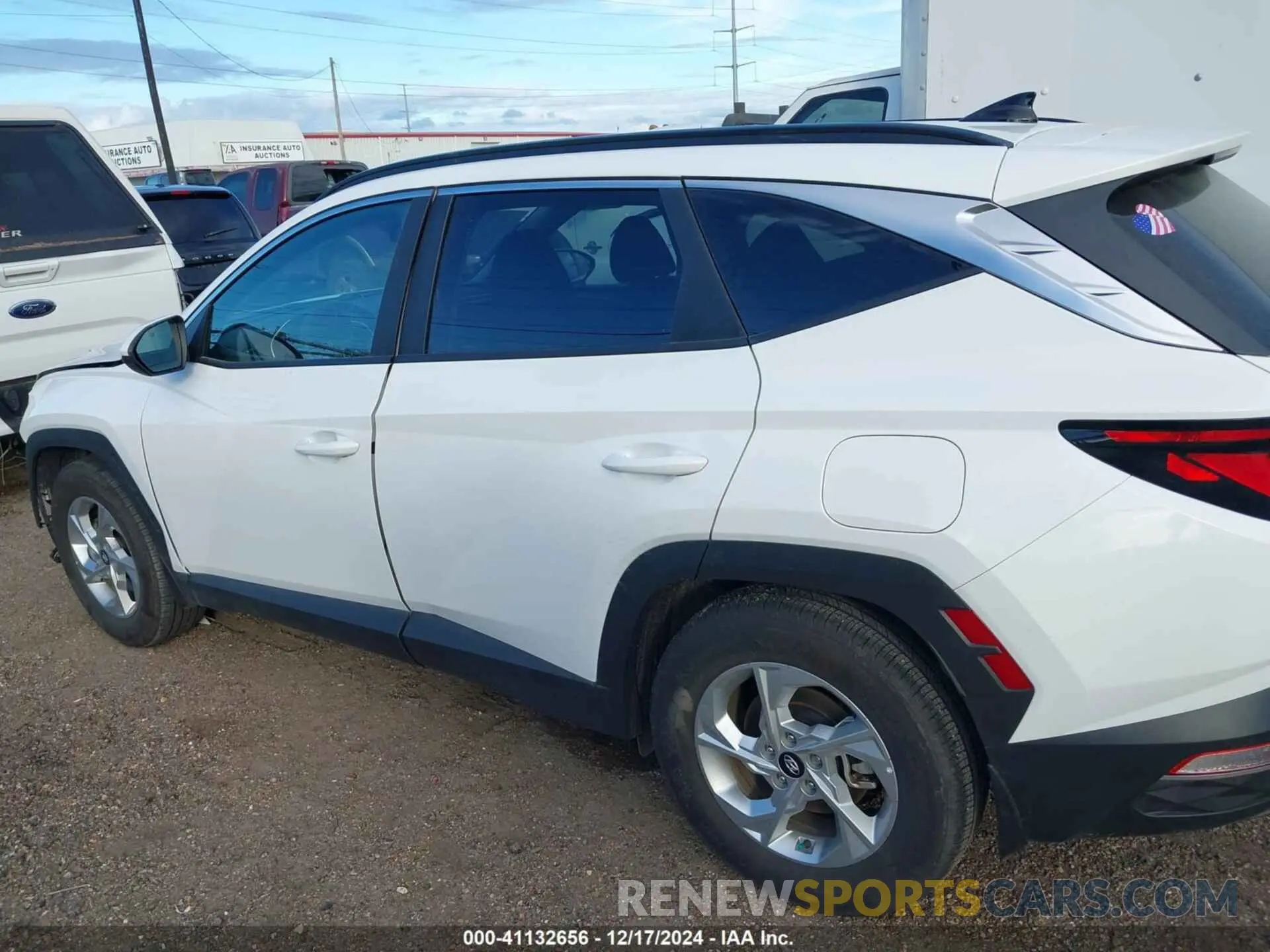 15 Photograph of a damaged car 5NMJB3DE5RH371478 HYUNDAI TUCSON 2024