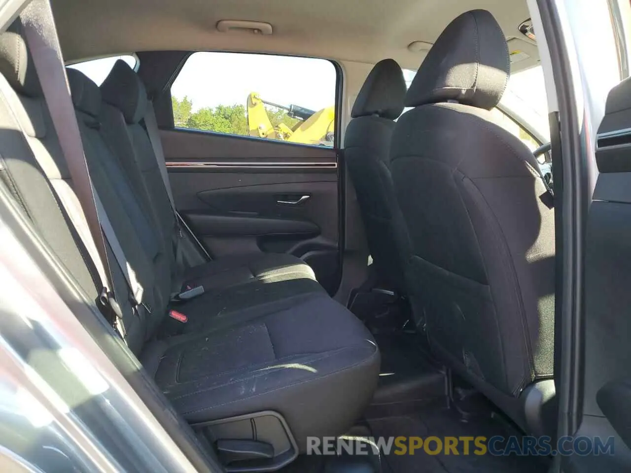 11 Photograph of a damaged car 5NMJB3DE5RH379354 HYUNDAI TUCSON 2024