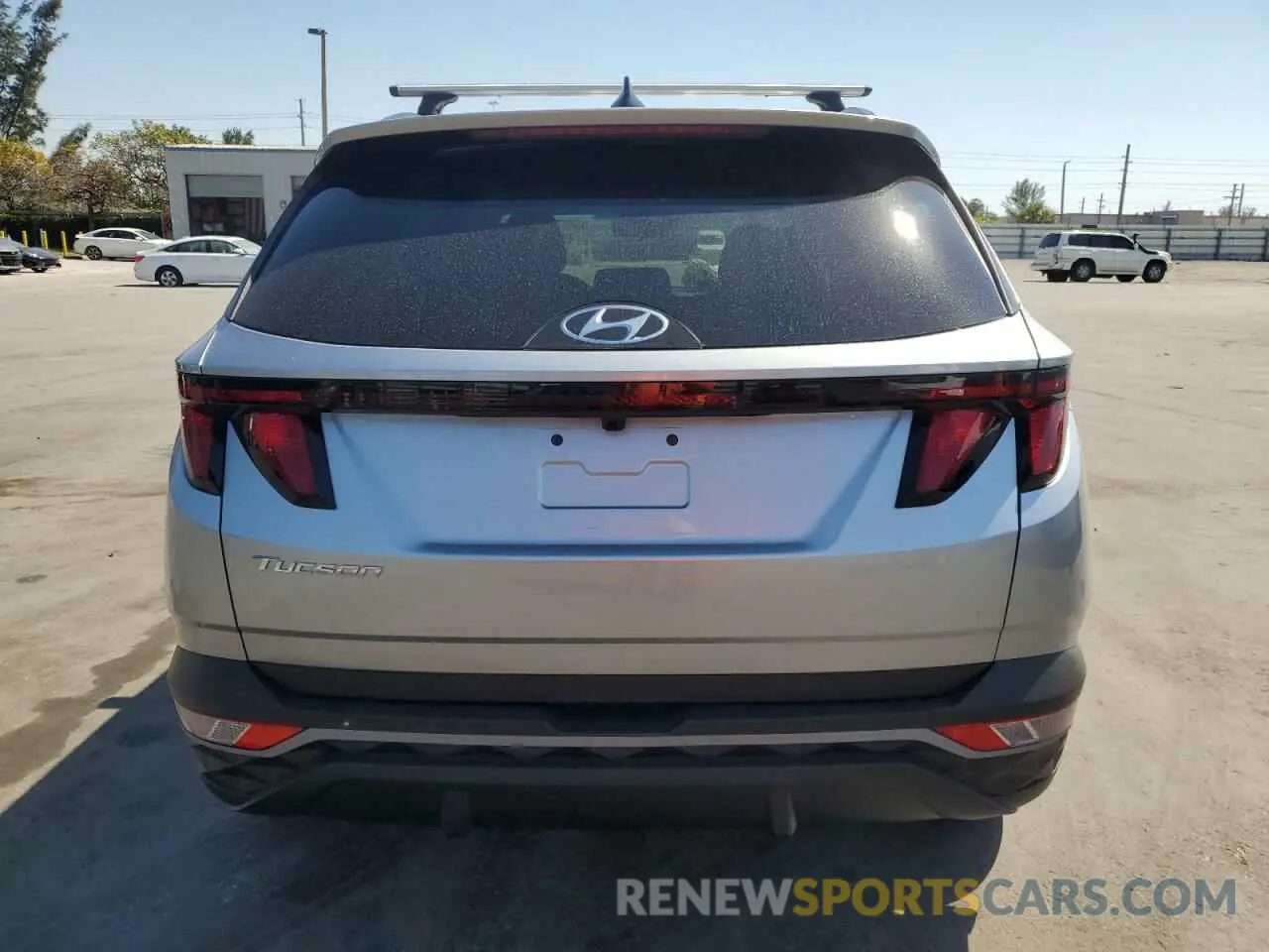 6 Photograph of a damaged car 5NMJB3DE5RH379354 HYUNDAI TUCSON 2024