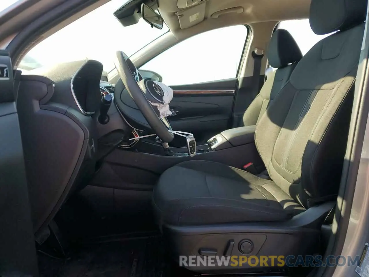 7 Photograph of a damaged car 5NMJB3DE5RH379354 HYUNDAI TUCSON 2024