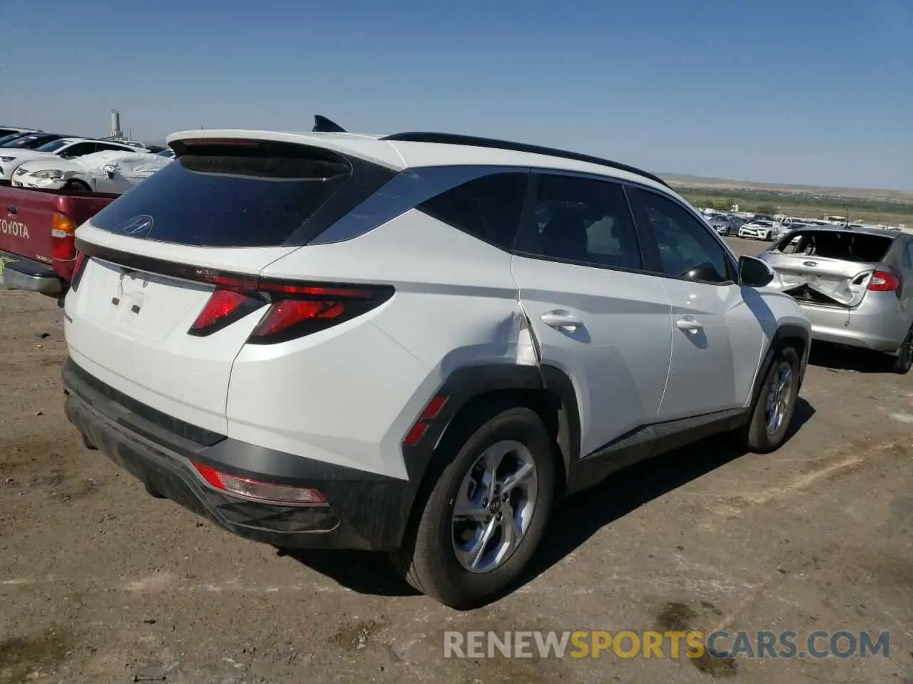 3 Photograph of a damaged car 5NMJB3DE6RH373630 HYUNDAI TUCSON 2024