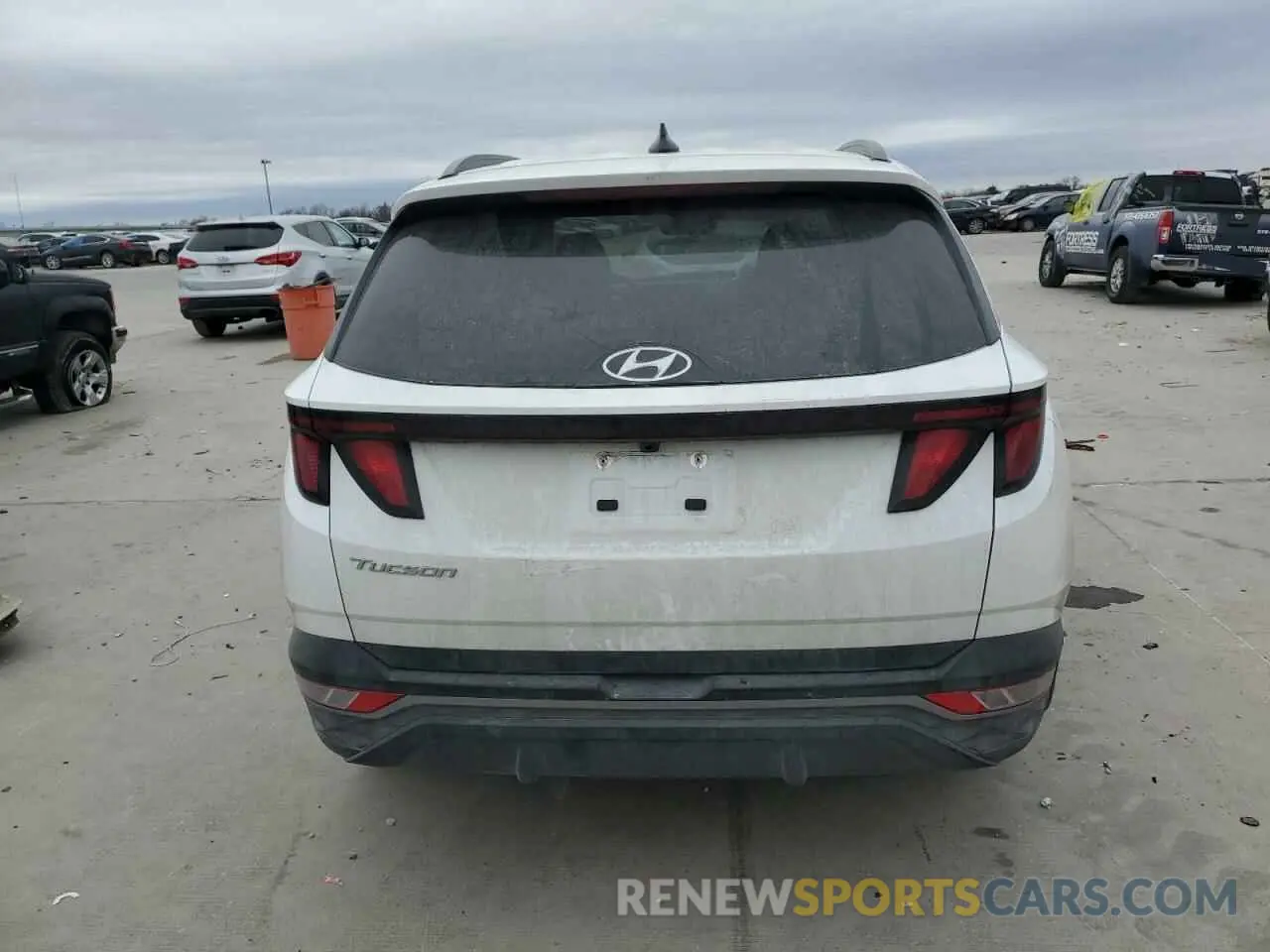 6 Photograph of a damaged car 5NMJB3DE6RH424401 HYUNDAI TUCSON 2024