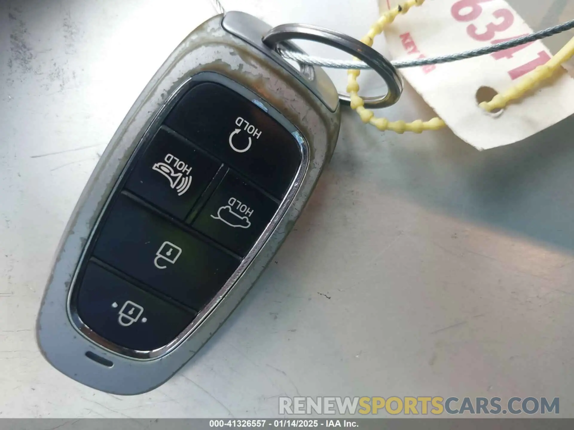 11 Photograph of a damaged car 5NMJB3DE7RH302260 HYUNDAI TUCSON 2024
