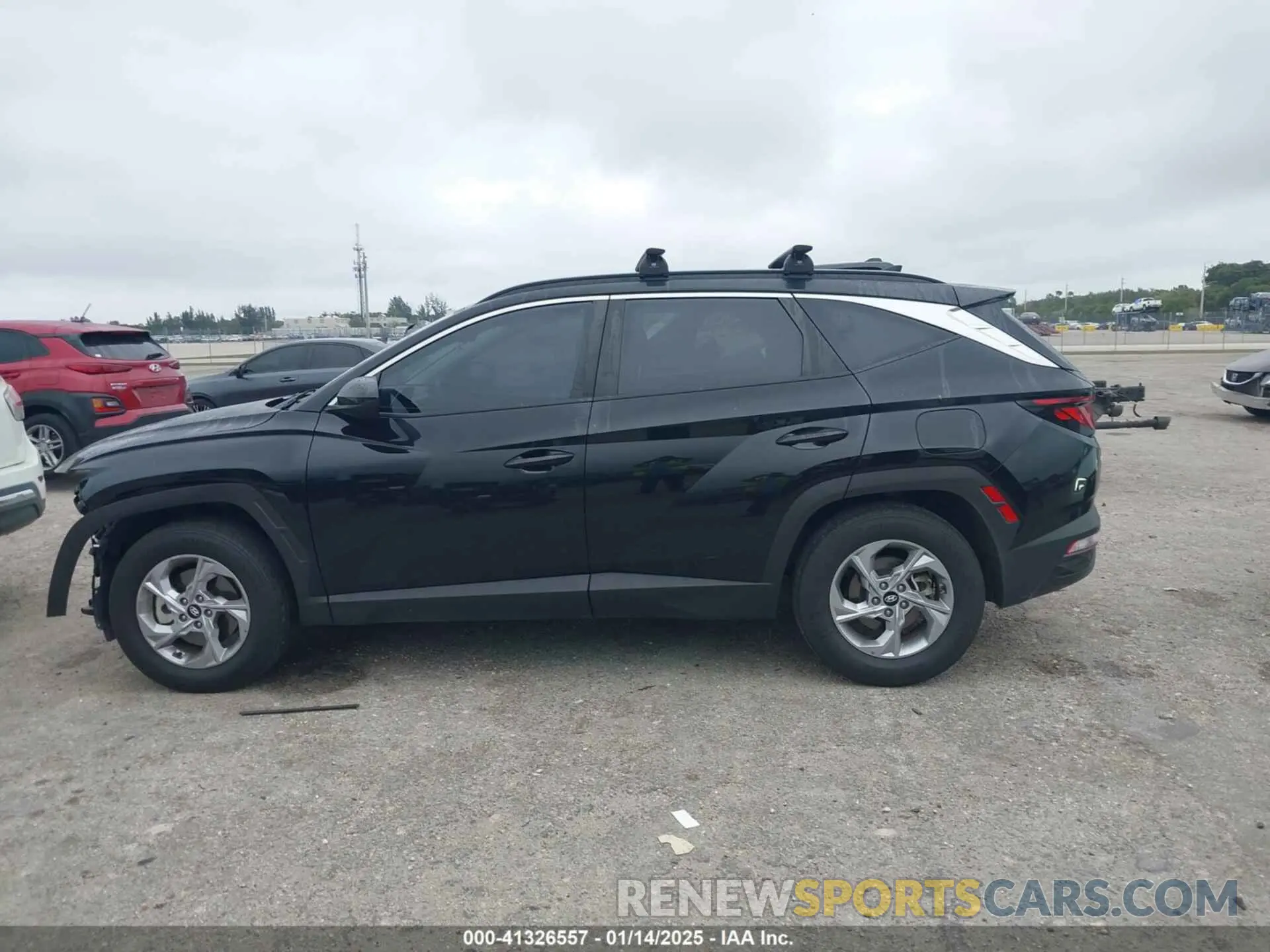 15 Photograph of a damaged car 5NMJB3DE7RH302260 HYUNDAI TUCSON 2024
