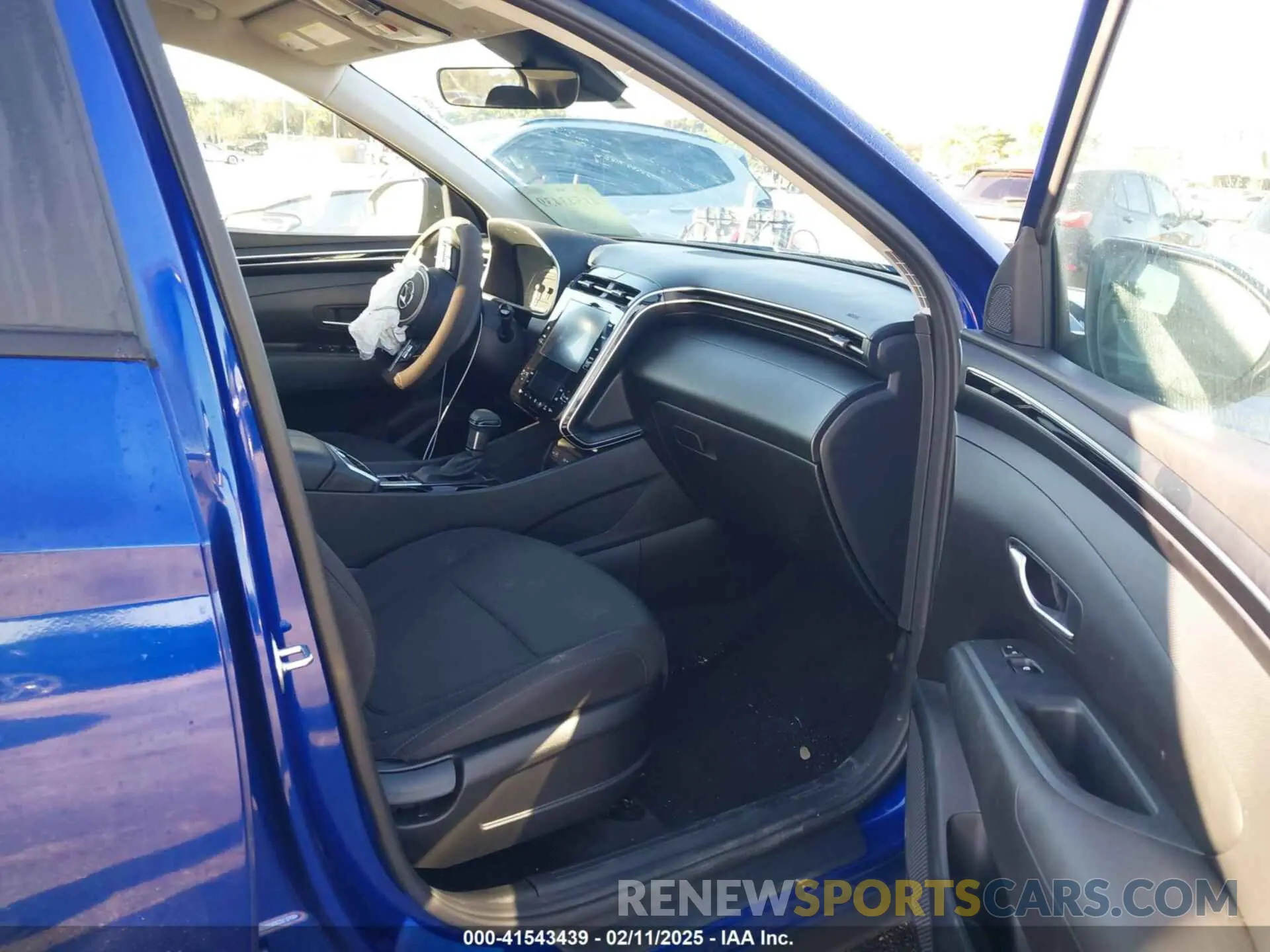 5 Photograph of a damaged car 5NMJB3DE7RH302534 HYUNDAI TUCSON 2024