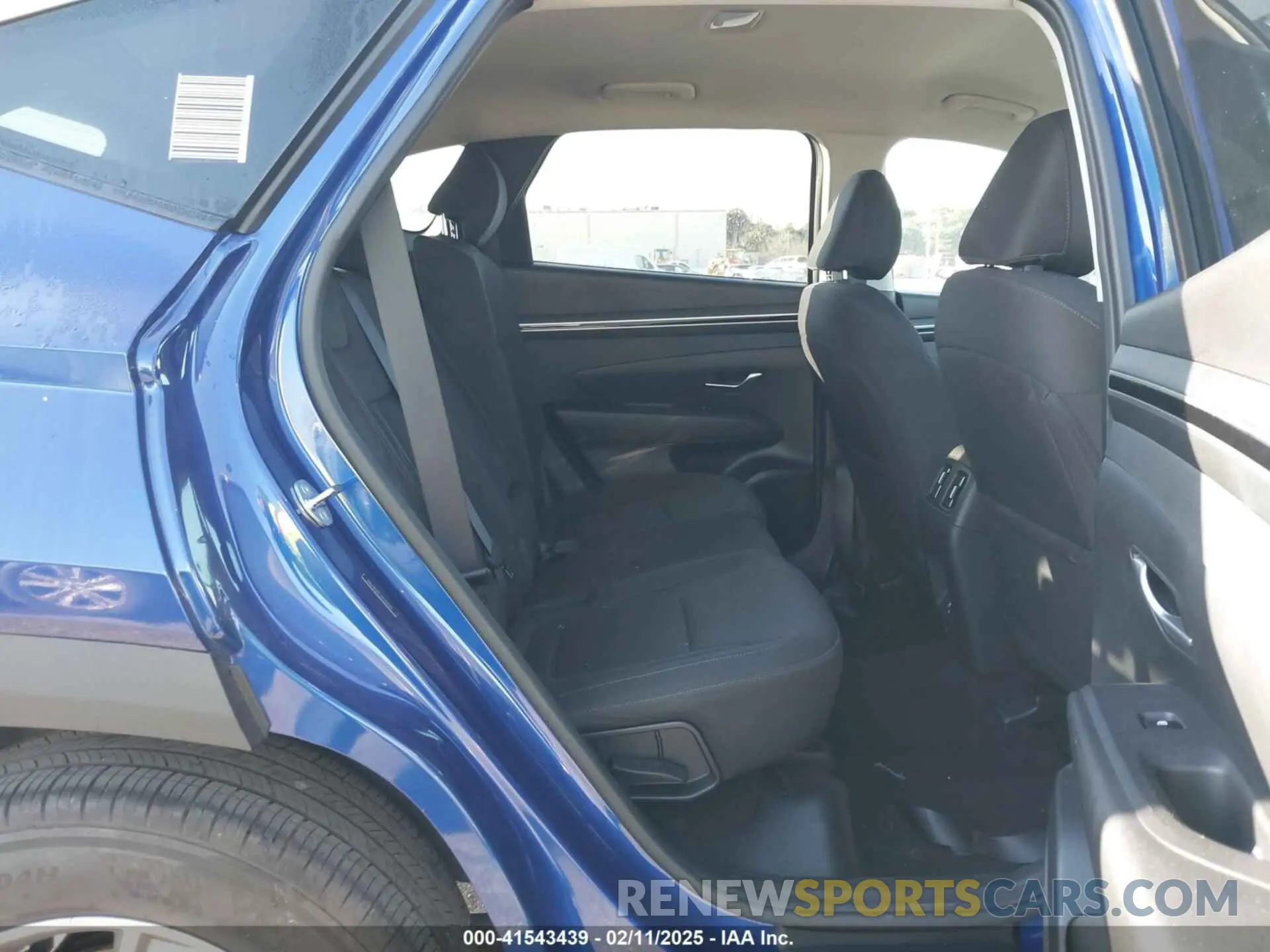 8 Photograph of a damaged car 5NMJB3DE7RH302534 HYUNDAI TUCSON 2024