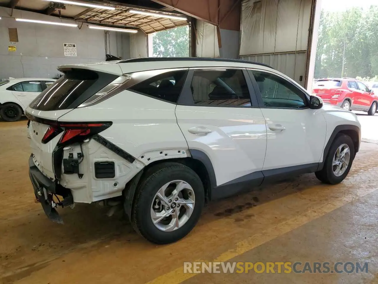 3 Photograph of a damaged car 5NMJB3DE7RH303361 HYUNDAI TUCSON 2024