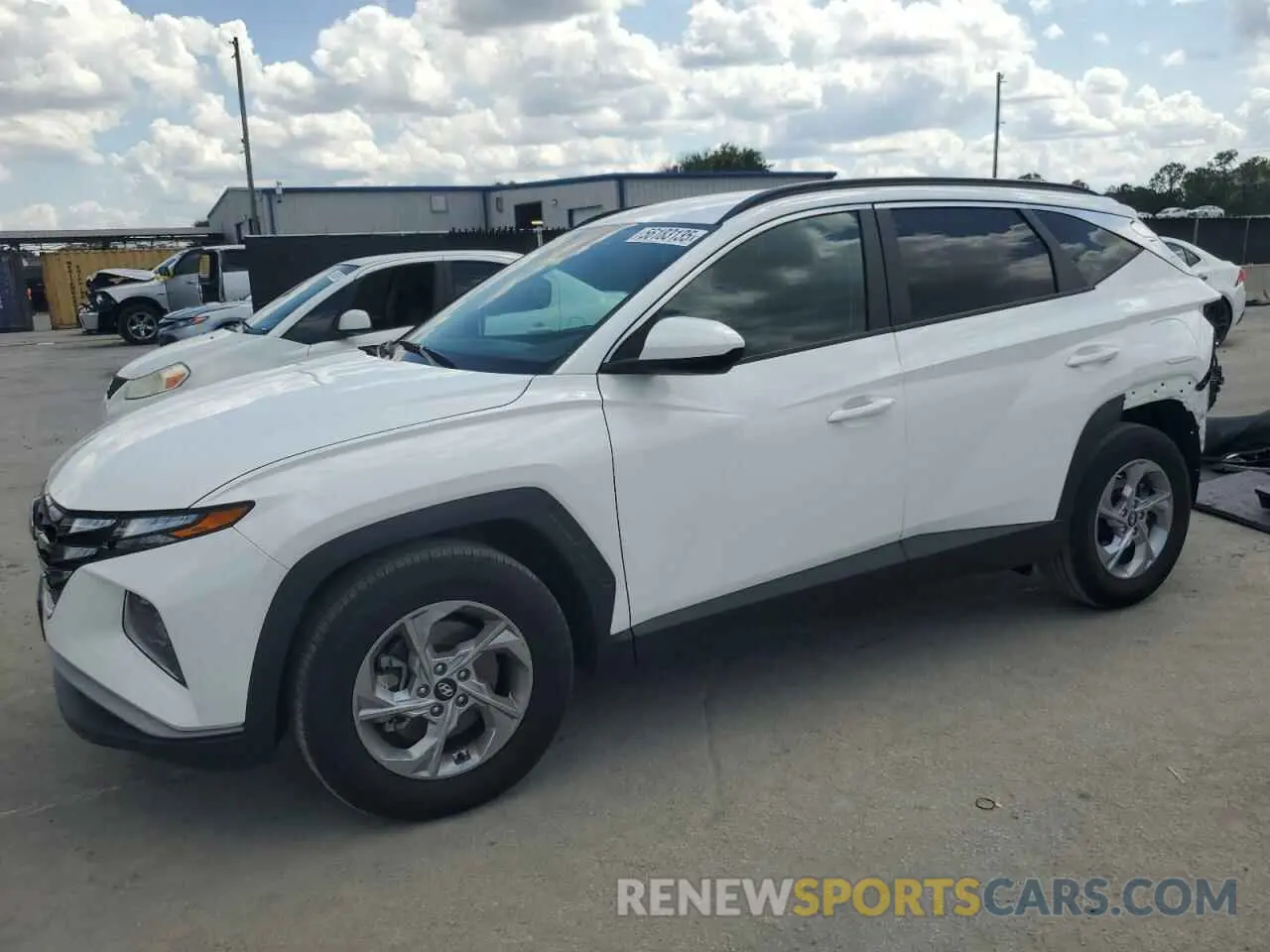 1 Photograph of a damaged car 5NMJB3DE7RH317809 HYUNDAI TUCSON 2024