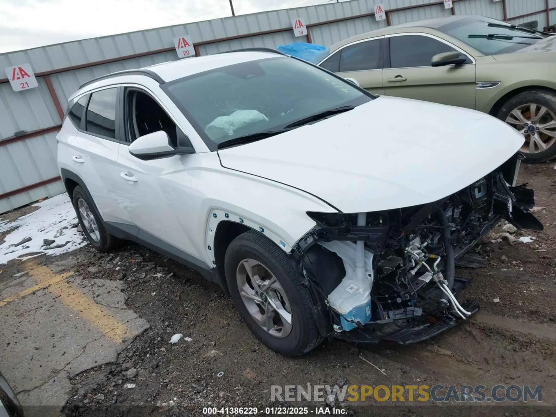 1 Photograph of a damaged car 5NMJB3DE7RH372356 HYUNDAI TUCSON 2024