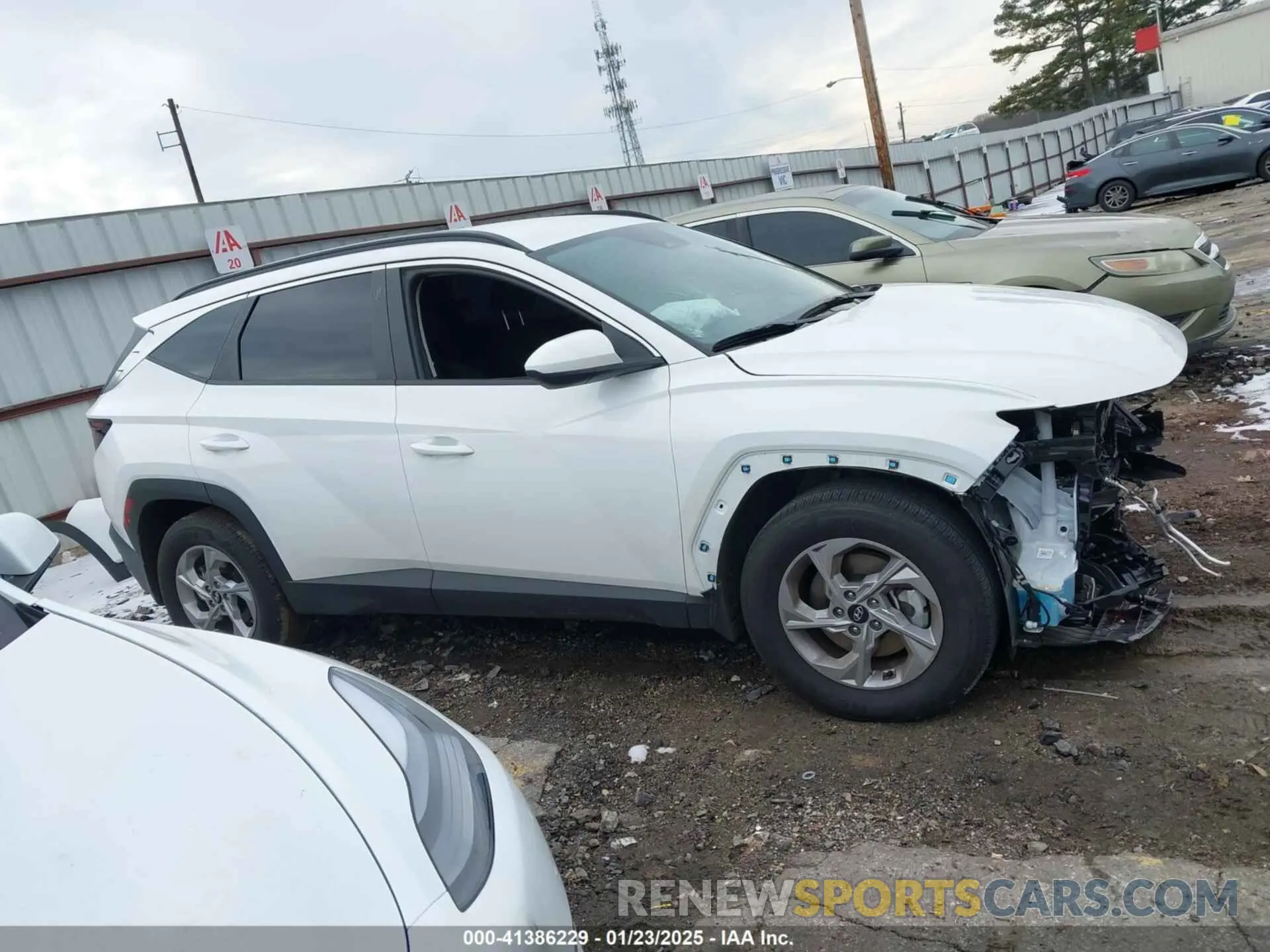 14 Photograph of a damaged car 5NMJB3DE7RH372356 HYUNDAI TUCSON 2024