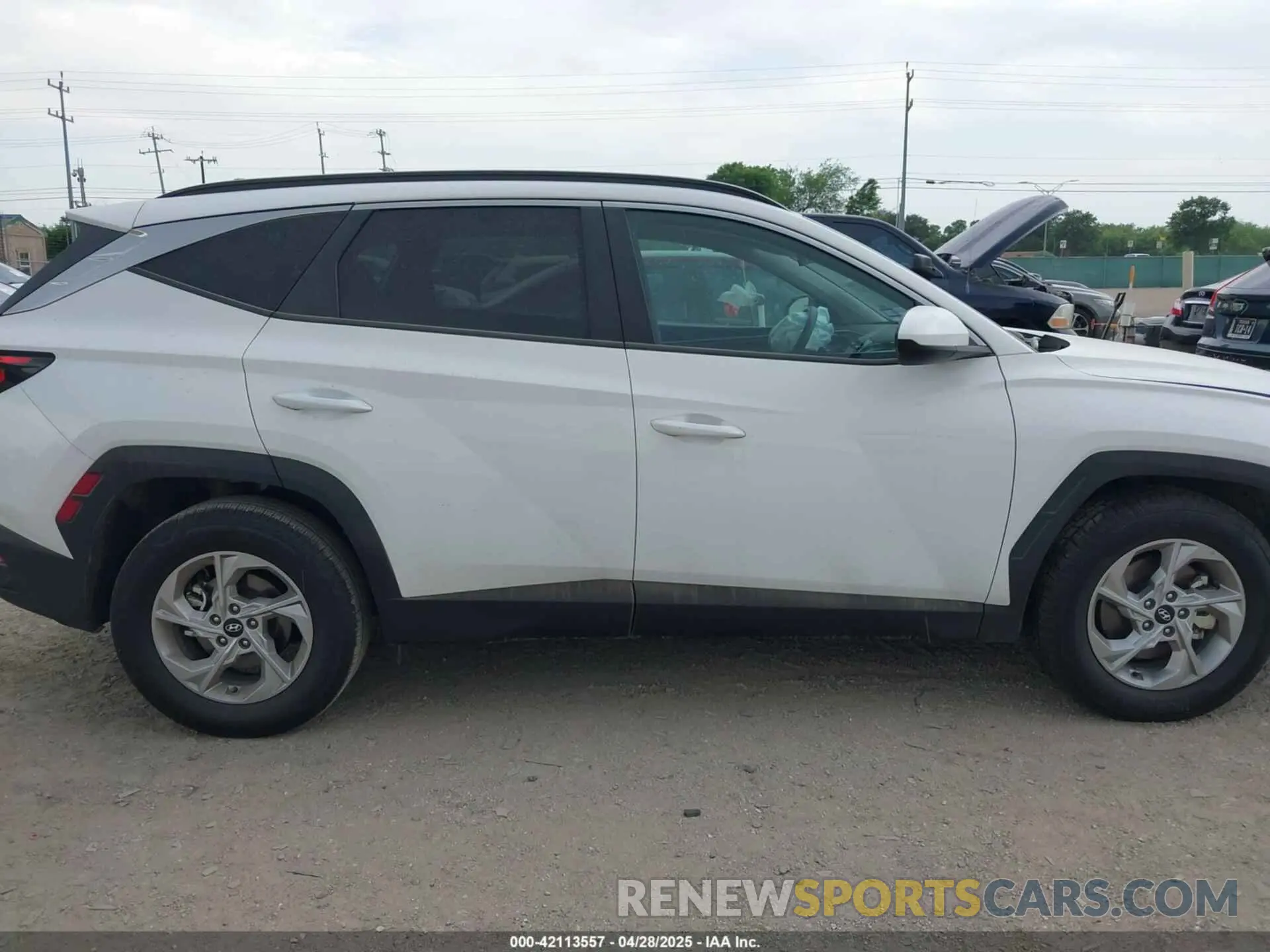 13 Photograph of a damaged car 5NMJB3DE7RH427985 HYUNDAI TUCSON 2024