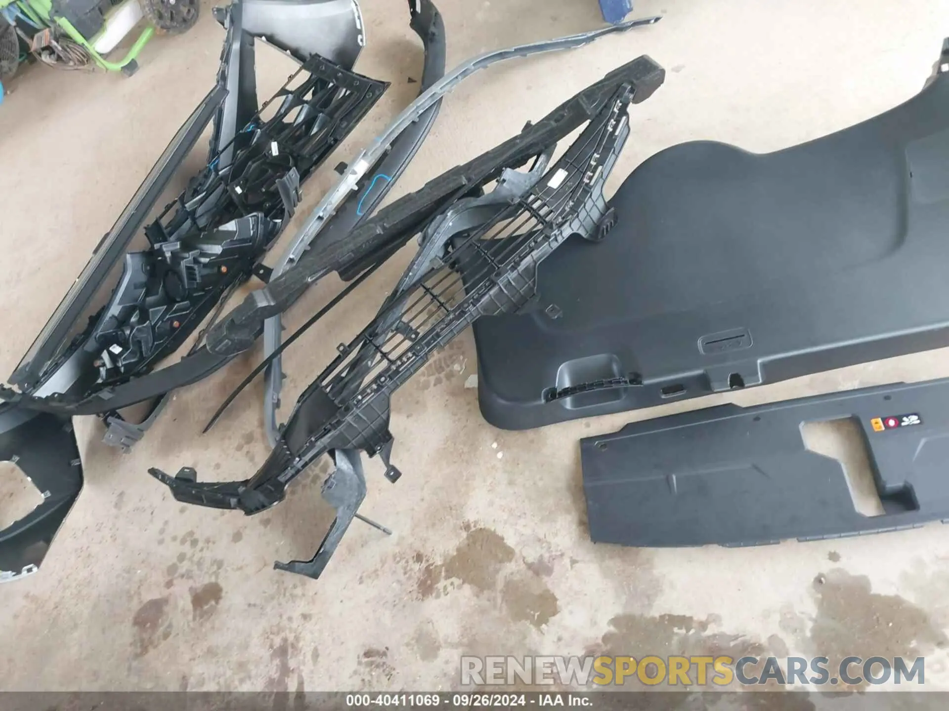 12 Photograph of a damaged car 5NMJB3DE7RH428750 HYUNDAI TUCSON 2024