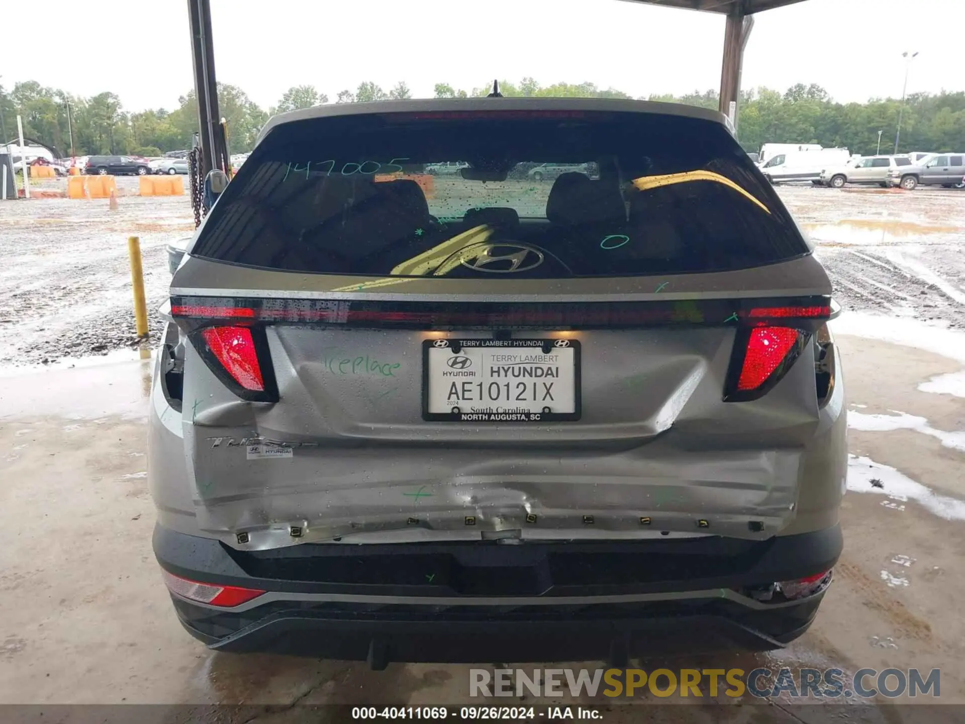 17 Photograph of a damaged car 5NMJB3DE7RH428750 HYUNDAI TUCSON 2024